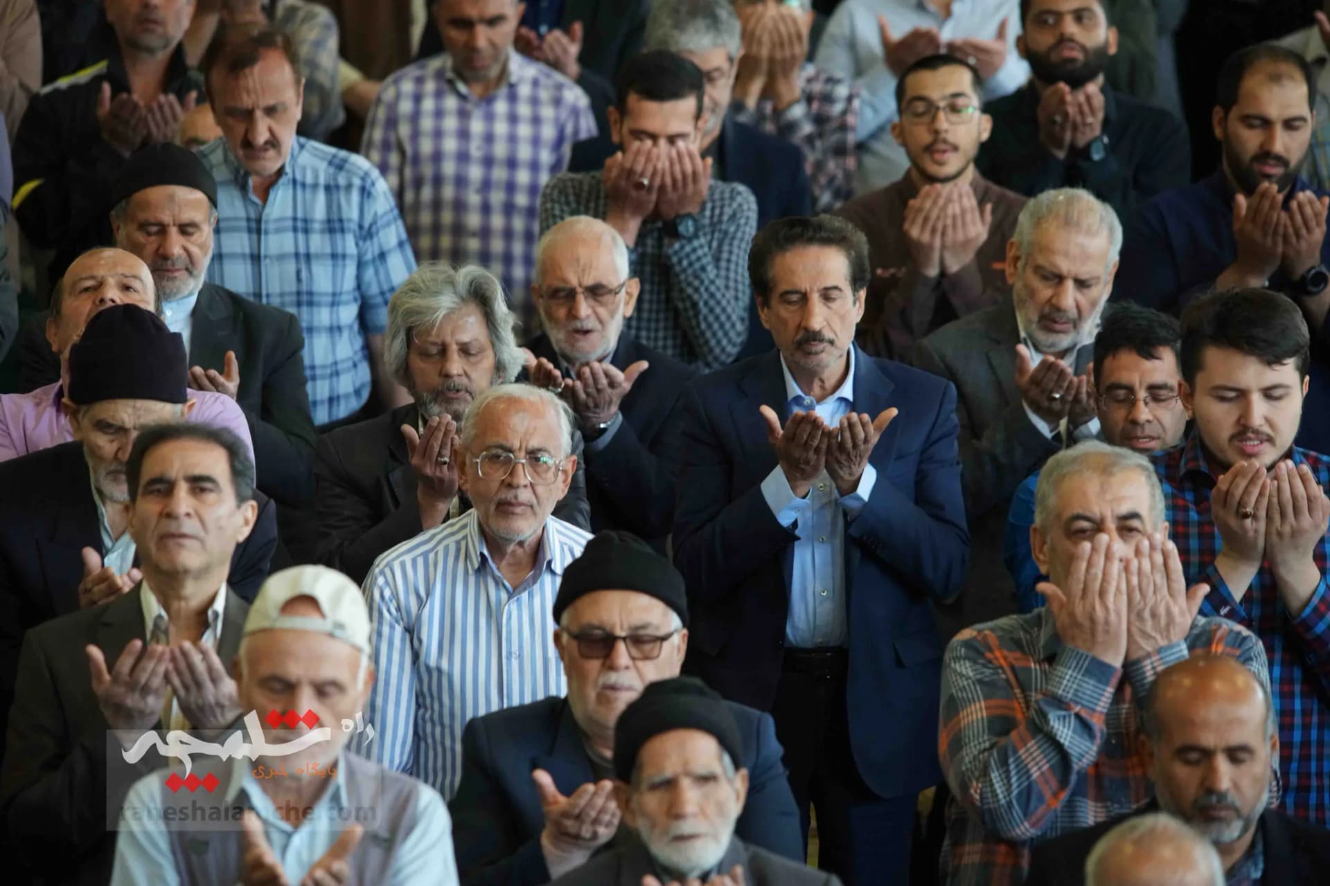 تصاویر این هفته نمازجمعه تهران بر خلاف برخی از رسانهها! — تصویر 41