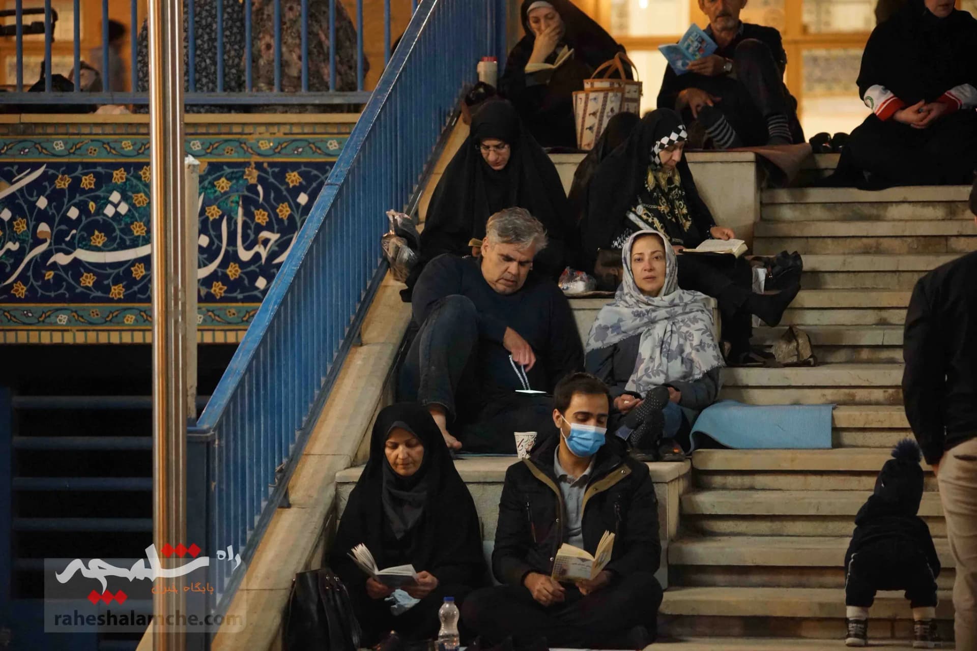 مراسم احیای شب 19 ماه مبارک رمضان در مصلای امام خمینی(ره) برگزار شد +تصاویر — تصویر 44