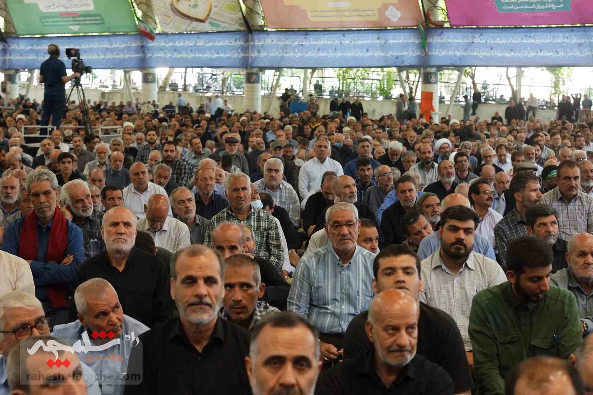 نماز جمعه این هفته تهران به امامت صدیقی برگزار شد +تصاویر — تصویر 36