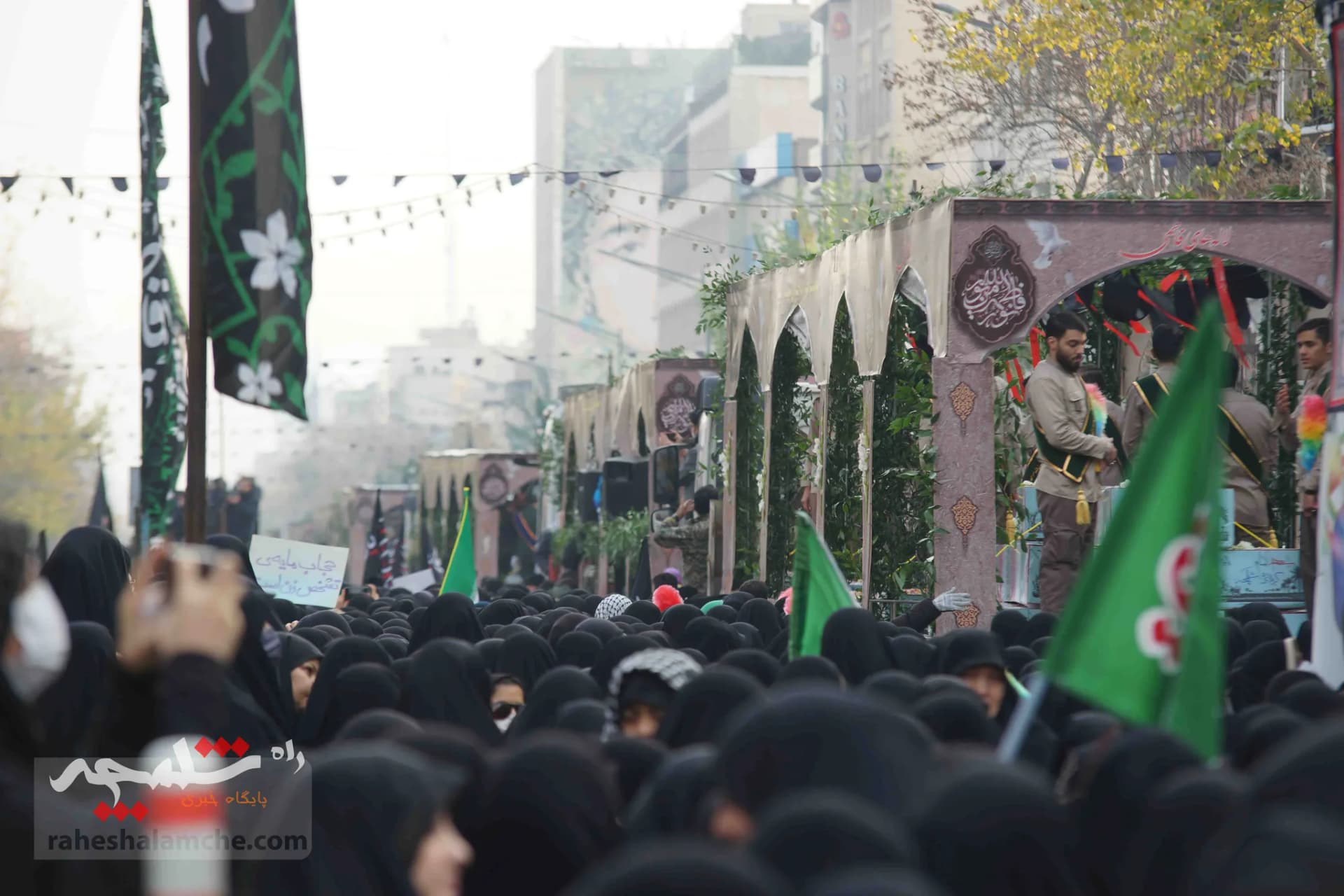 بوی شهدا تهران و ایران اسلامی را عطرآگین کرد +تصاویر — تصویر 8