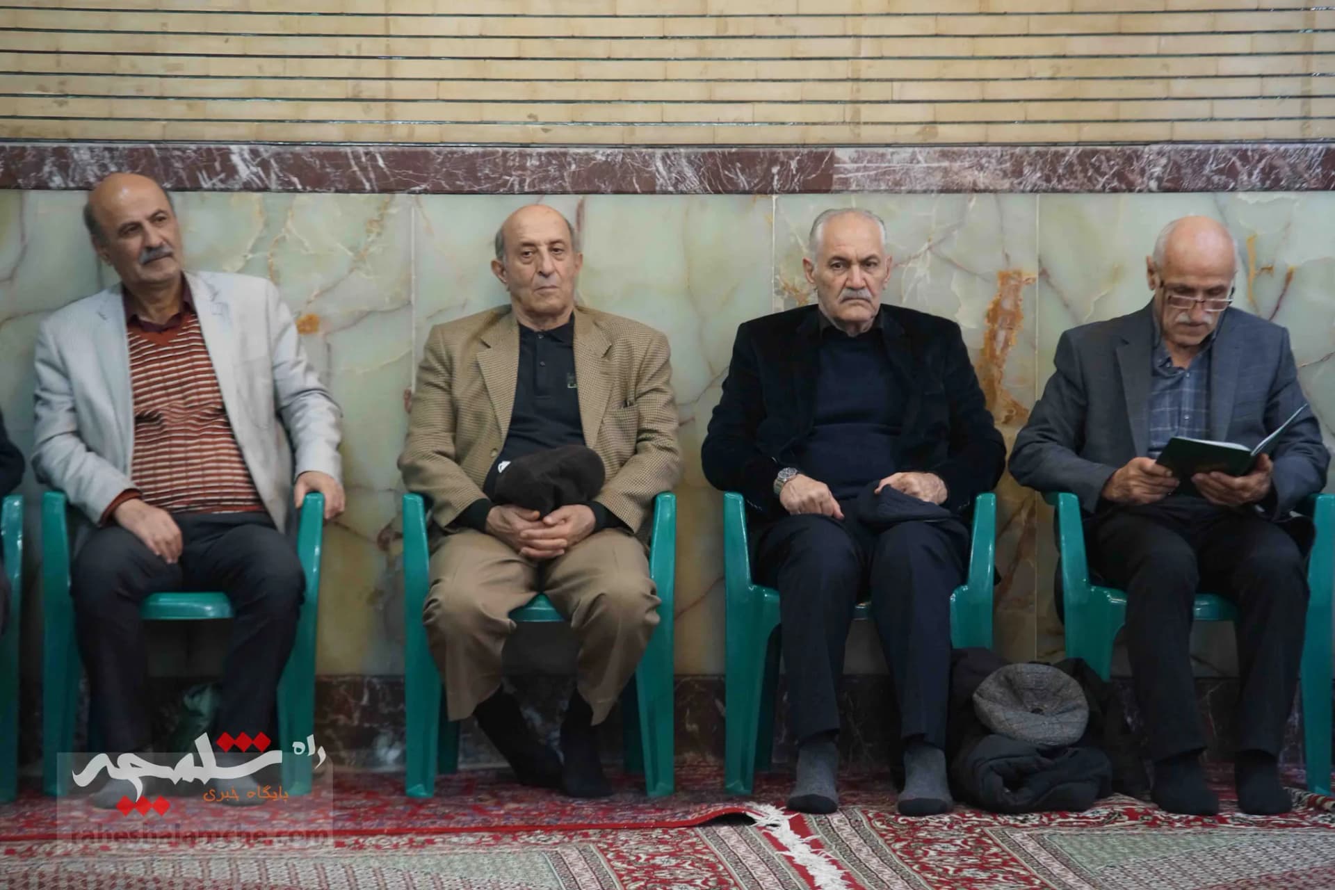 چه کسانی در مراسم ختم مرحوم سیدمهدی طالقانی حضور داشتند؟ +تصاویر — تصویر 23