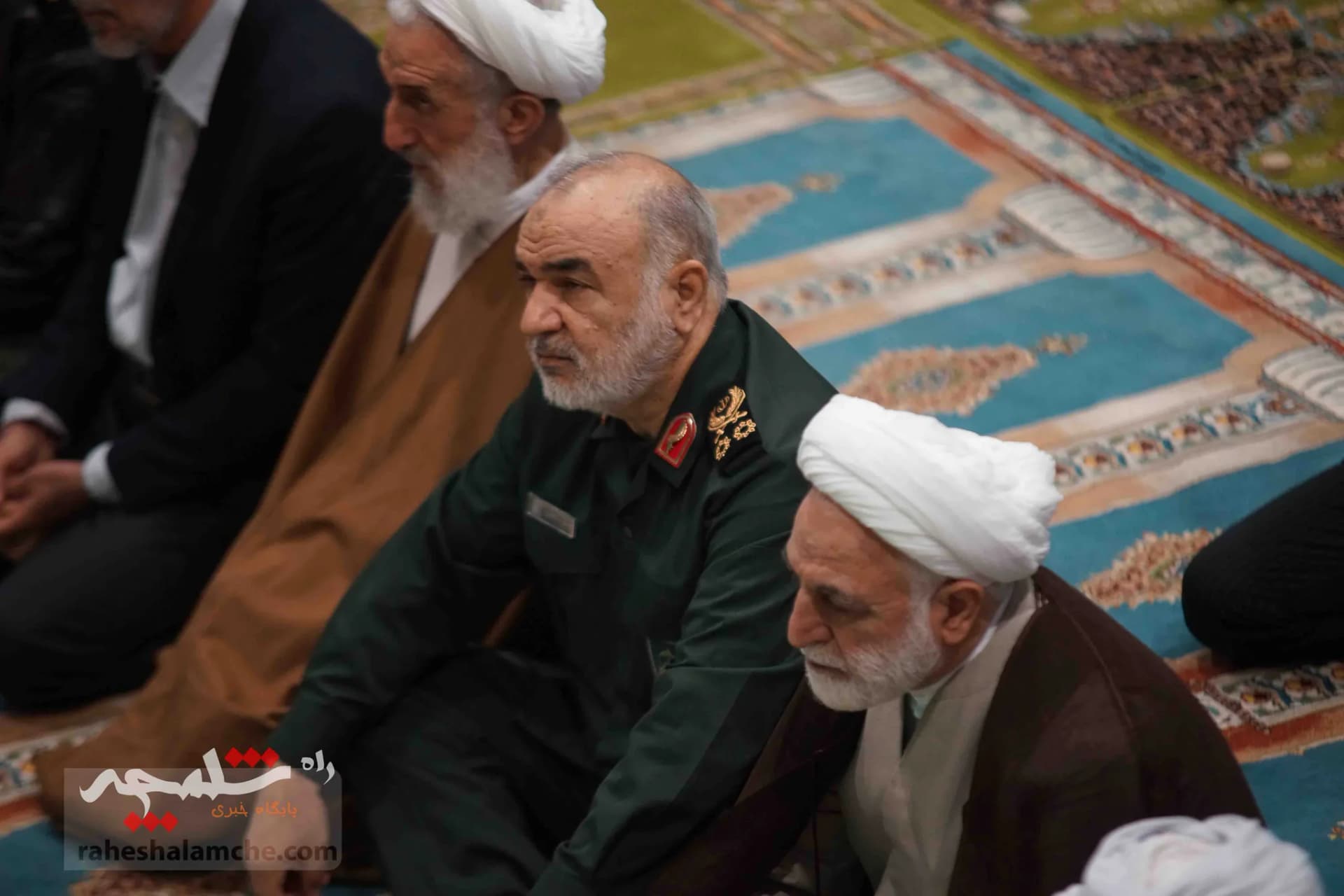 نمازجمعه تهران با حضور «شیخ زکزاکی» +تصاویر — تصویر 18