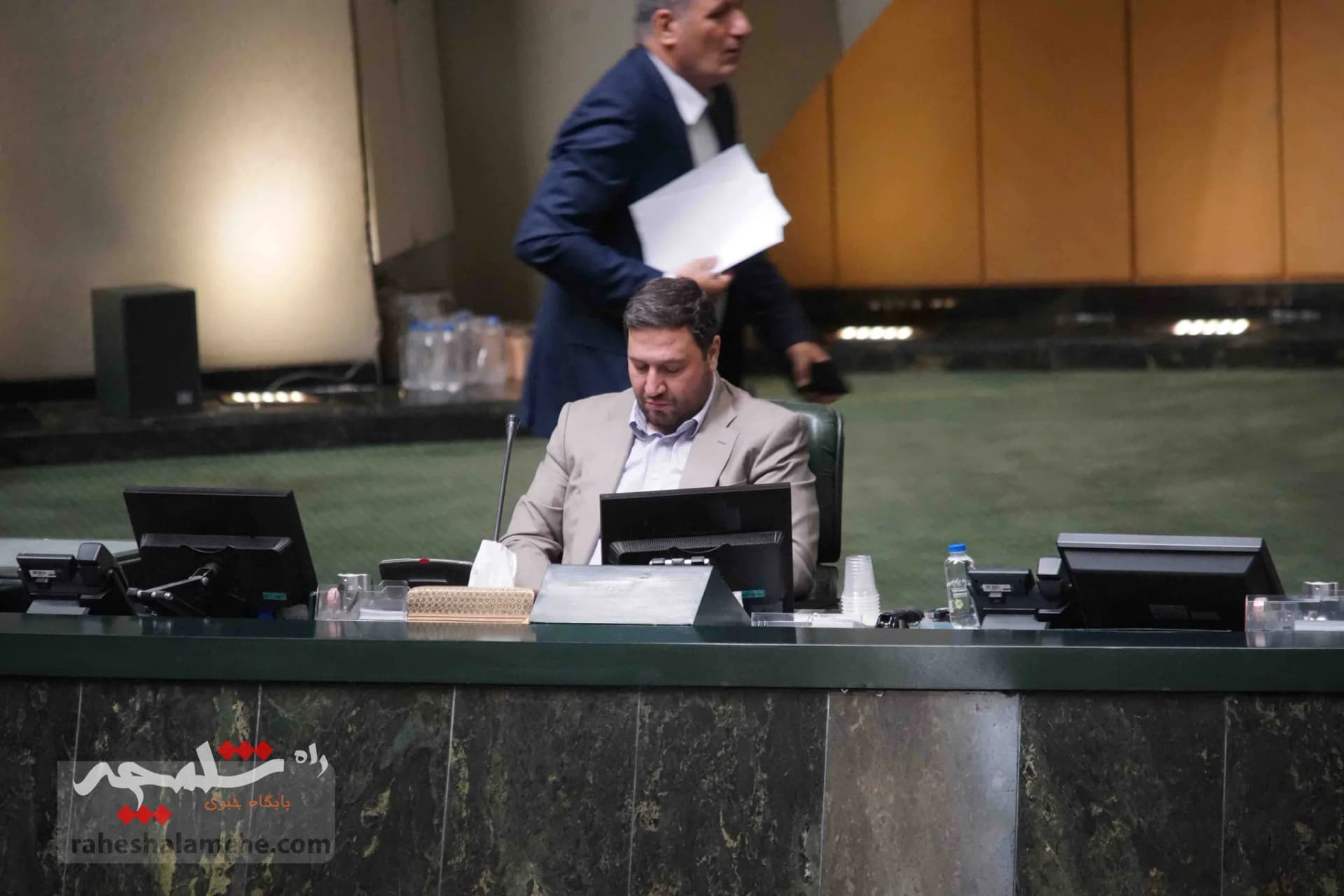 گزارش تصویری صحن علنی در روزهای پایانی مجلس یازدهم — تصویر 13