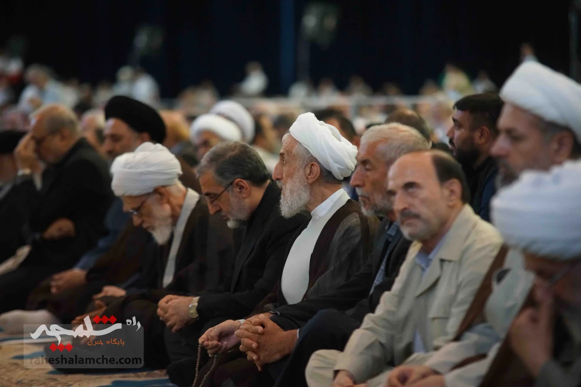 نماز جمعه این هفته تهران برگزار شد +تصاویر — تصویر 44