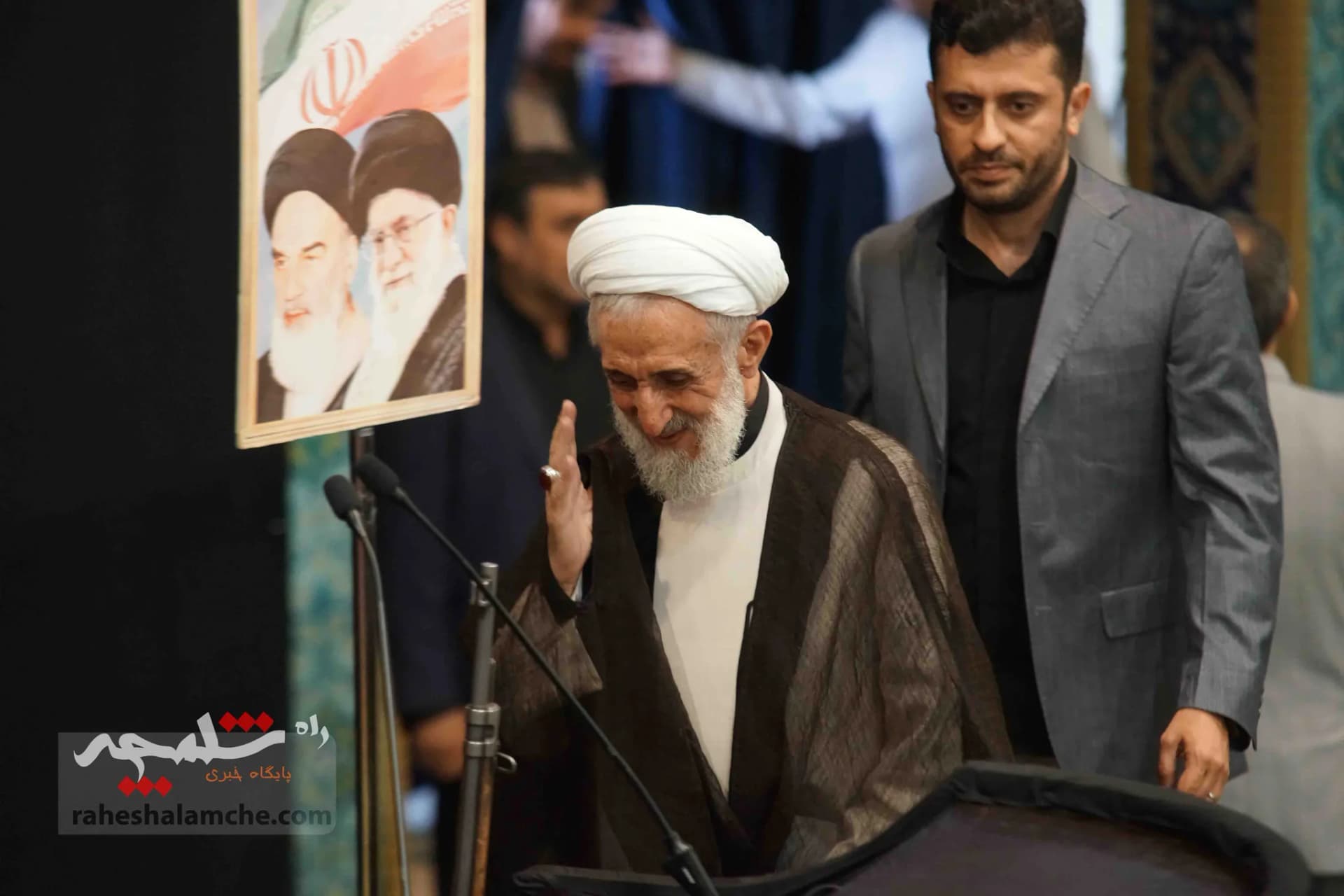 نماز جمعه این هفته تهران به امامت صدیقی برگزار شد +تصاویر — تصویر 13