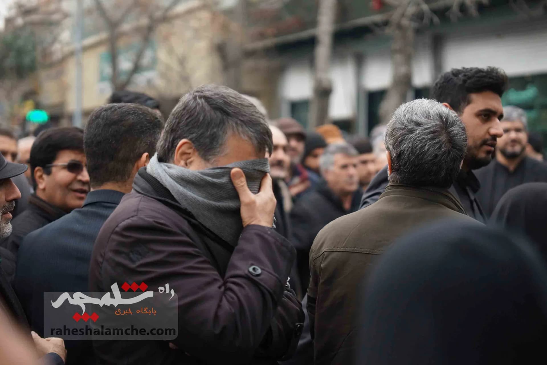 تشییع پیکر آیتالله امامی کاشانی +تصاویر — تصویر 42