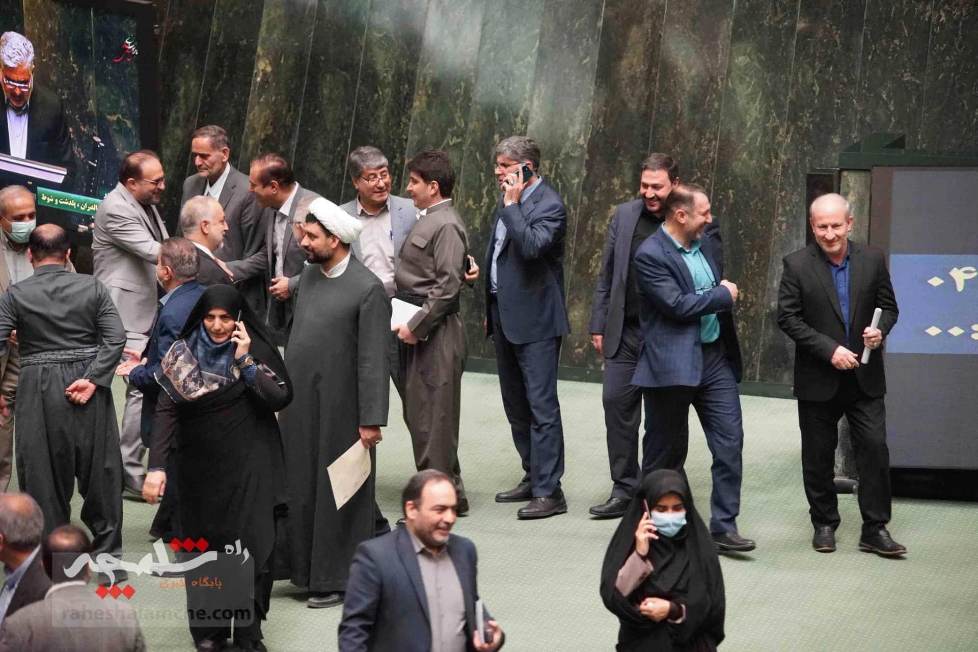 گام بزرگ امروز مجلس برای دفاع از حقوق زنان +تصاویر — تصویر 64