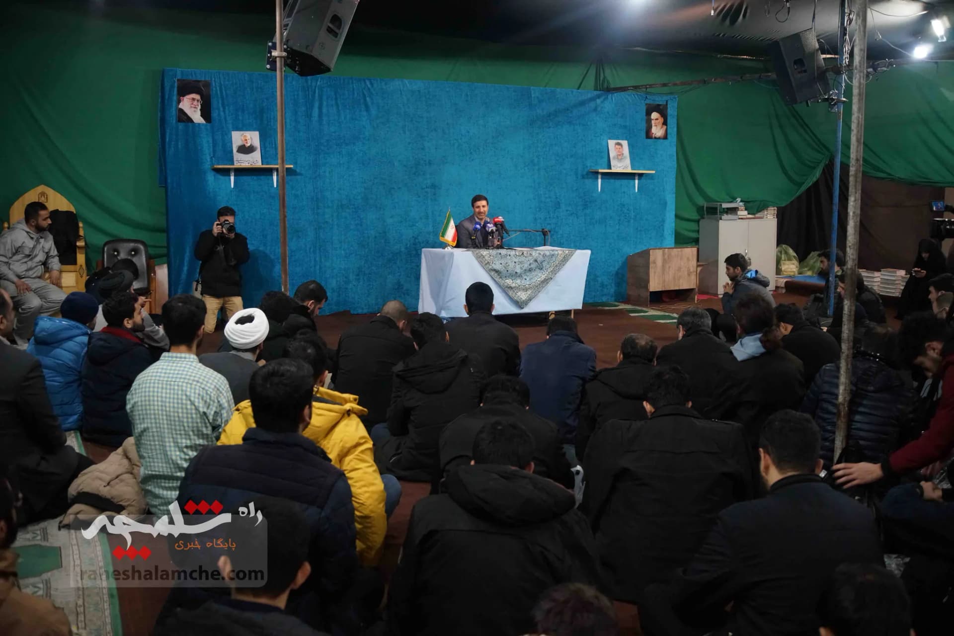 نشست صمیمی طحان‌نظیف با دانشجویان دانشگاه صنعتی شریف +تصاویر — تصویر 12