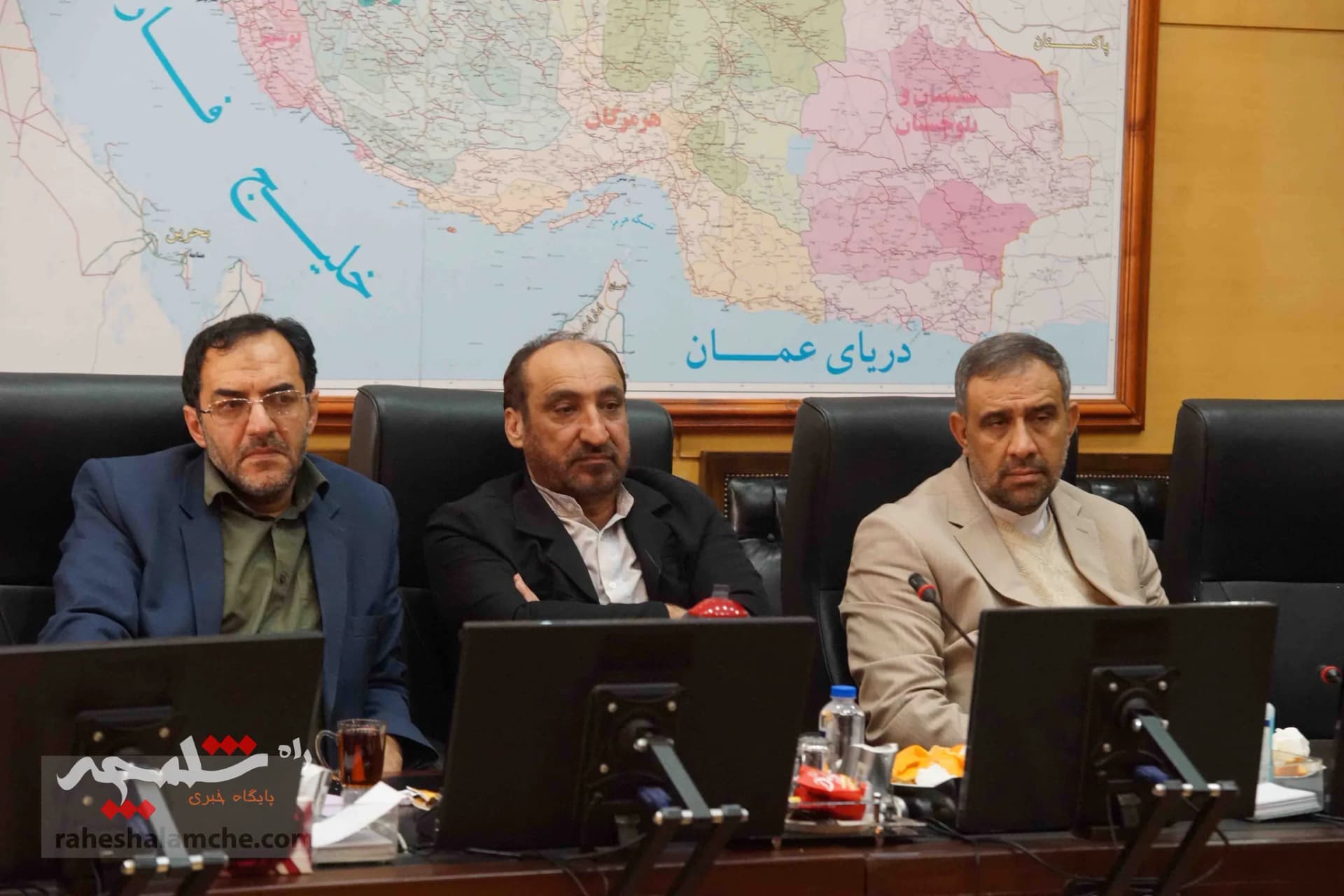 حضور اعضای جبهه وفاق تشکل‌های انقلابی فرهنگیان خراسان رضوی در مجلس شورای اسلامی +تصاویر — تصویر 15