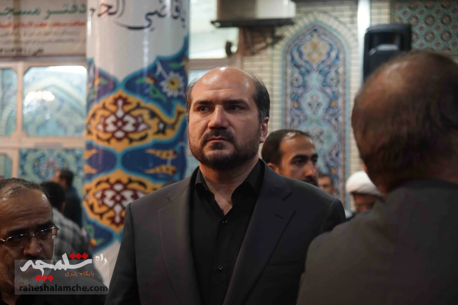 چه کسانی در مراسم گرامی‌داشت شهدای خدمت در مسجد ارک حضور داشتند؟ +تصاویر — تصویر 4