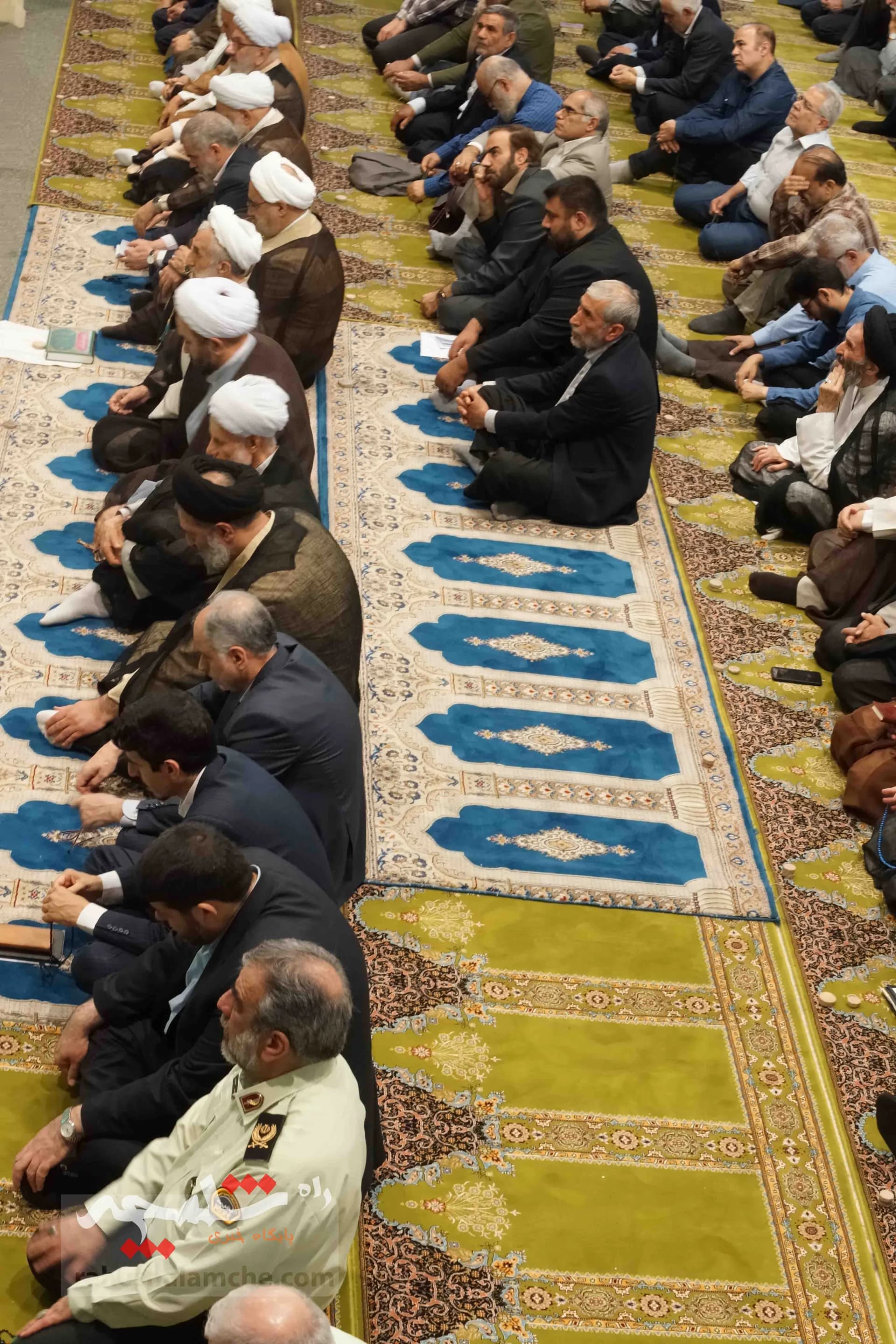 نماز جمعه پرشکوه این هفته تهران در دانشگاه تهران برگزار شد +تصاویر — تصویر 32