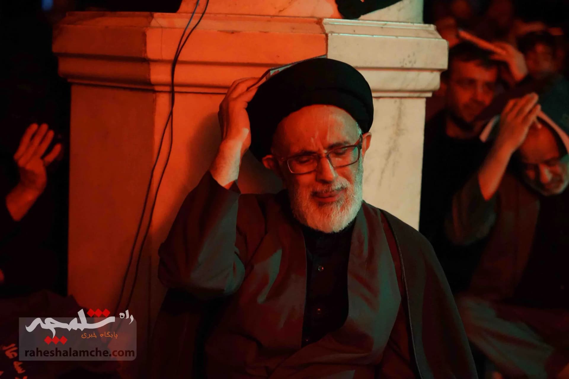 گزارش تصویری مراسم شب قدر و وداع با شهید گمنام در مدرسه عالی شهید مطهری — تصویر 71