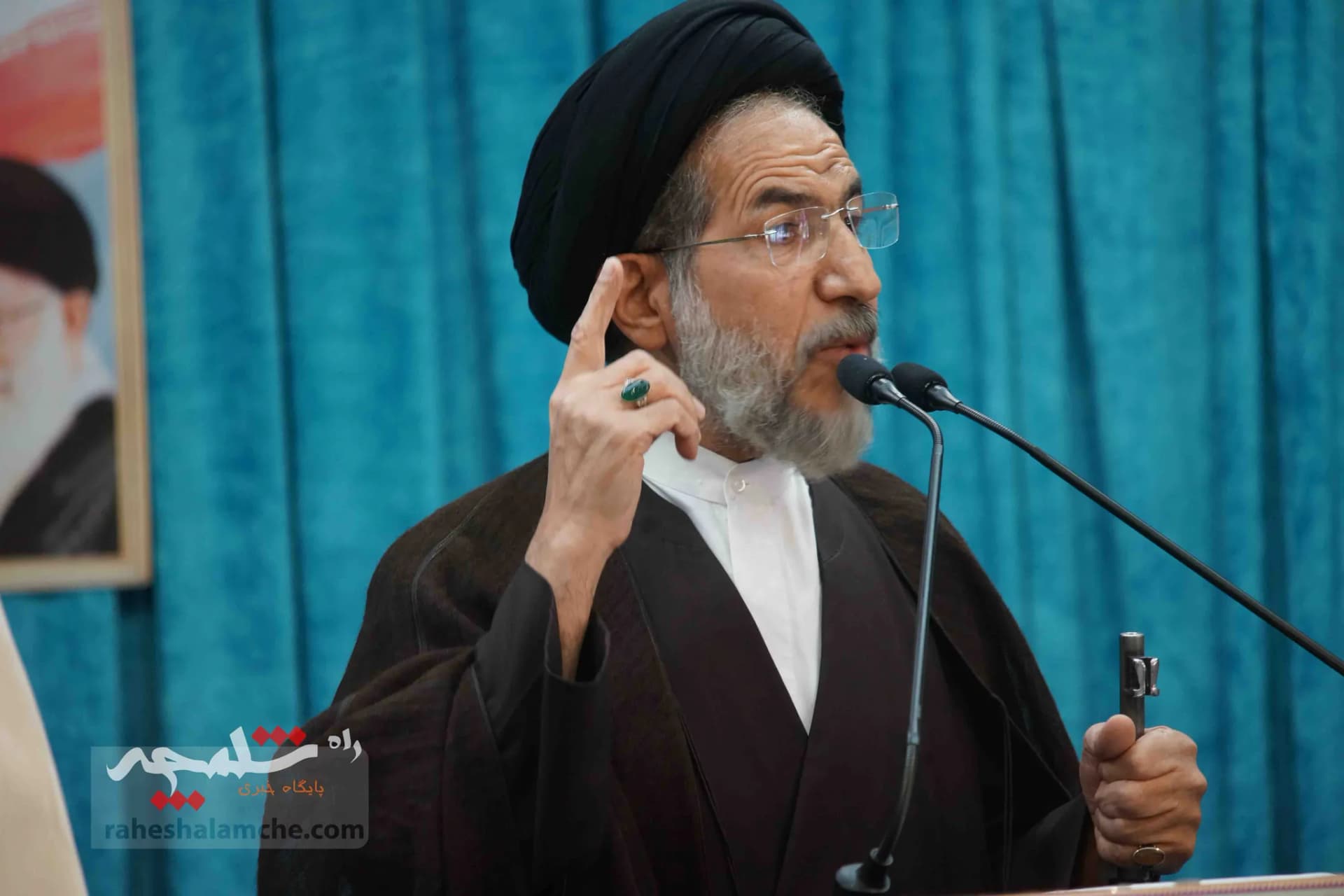 گزارش تصویری نمازجمعه تهران در هفته نیروی انتظامی — تصویر 51
