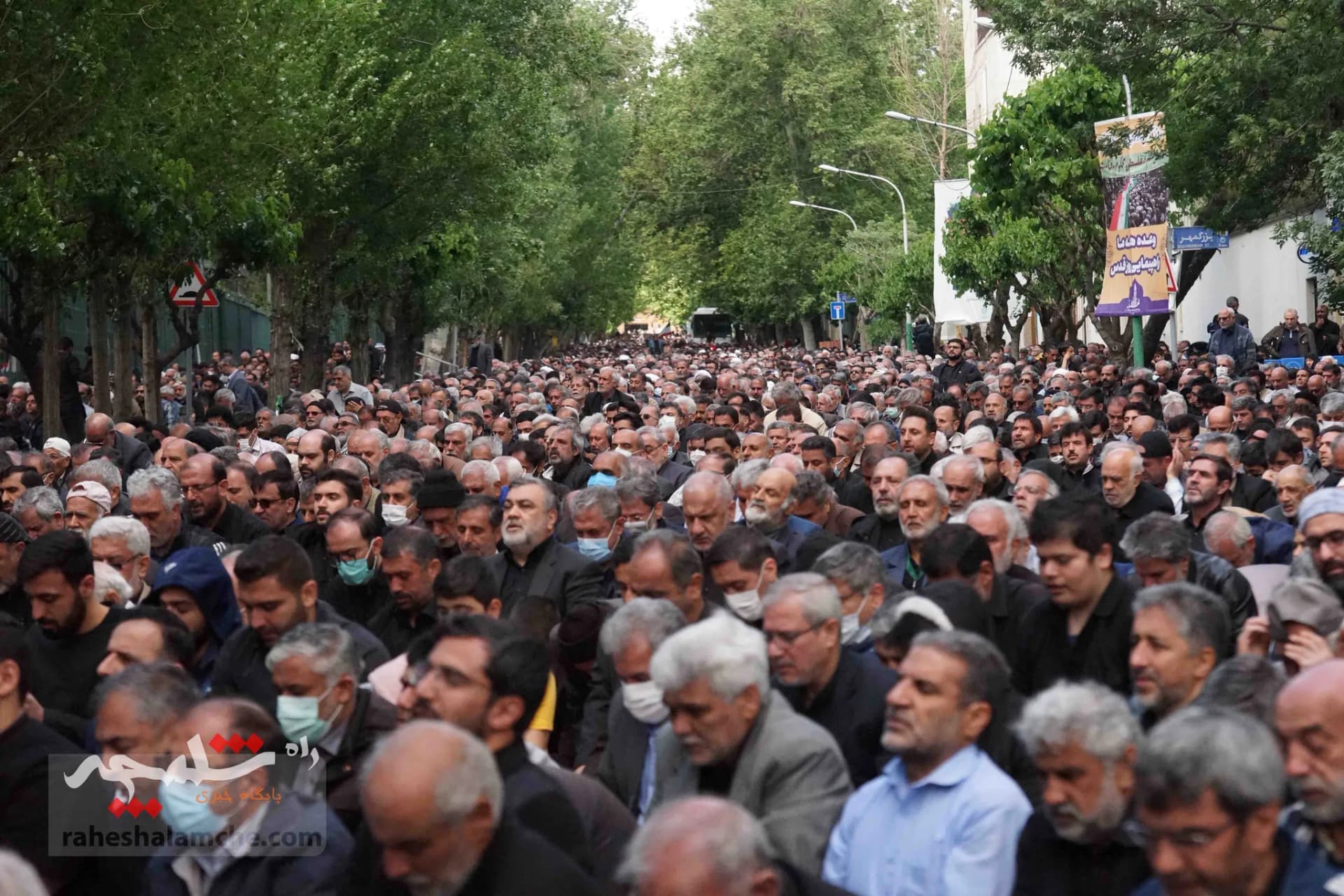 گزارش تصویری حاشیههای نمازجمعه امروز تهران در روز قدس — تصویر 73