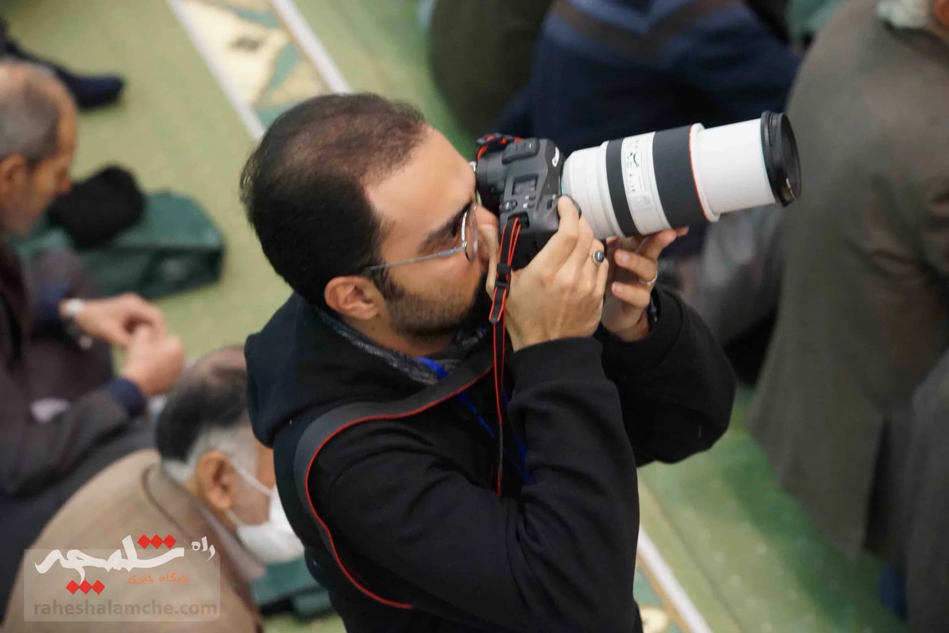 حضور پررنگ جوانان و نوجوانان در نماز جمعه تهران +تصاویر — تصویر 38