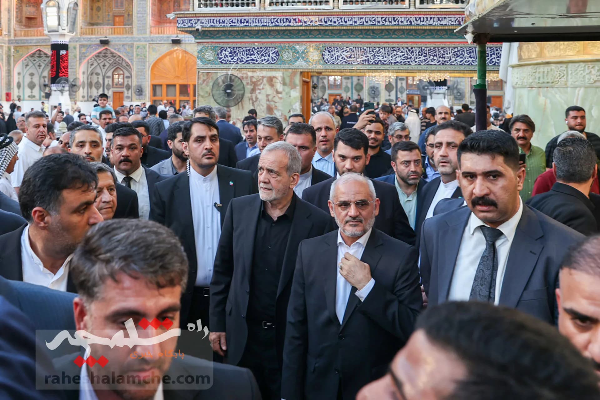 تشرف پزشکیان به حرم مطهر حضرت علی (ع) +تصاویر — تصویر 8
