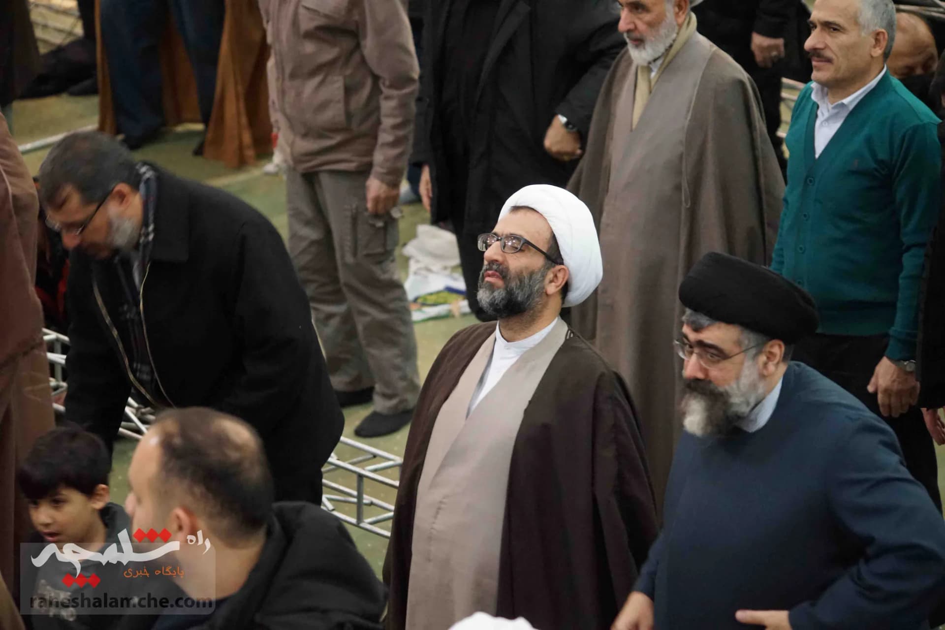 حضور پررنگ جوانان و نوجوانان در نماز جمعه تهران +تصاویر — تصویر 46