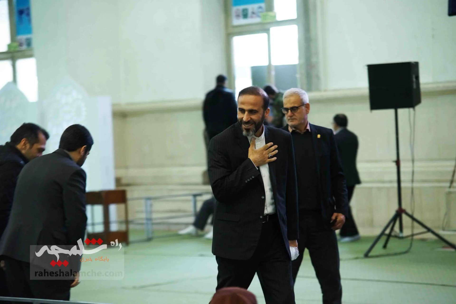 نماز جمعه این هفته تهران برگزار شد +تصاویر — تصویر 12