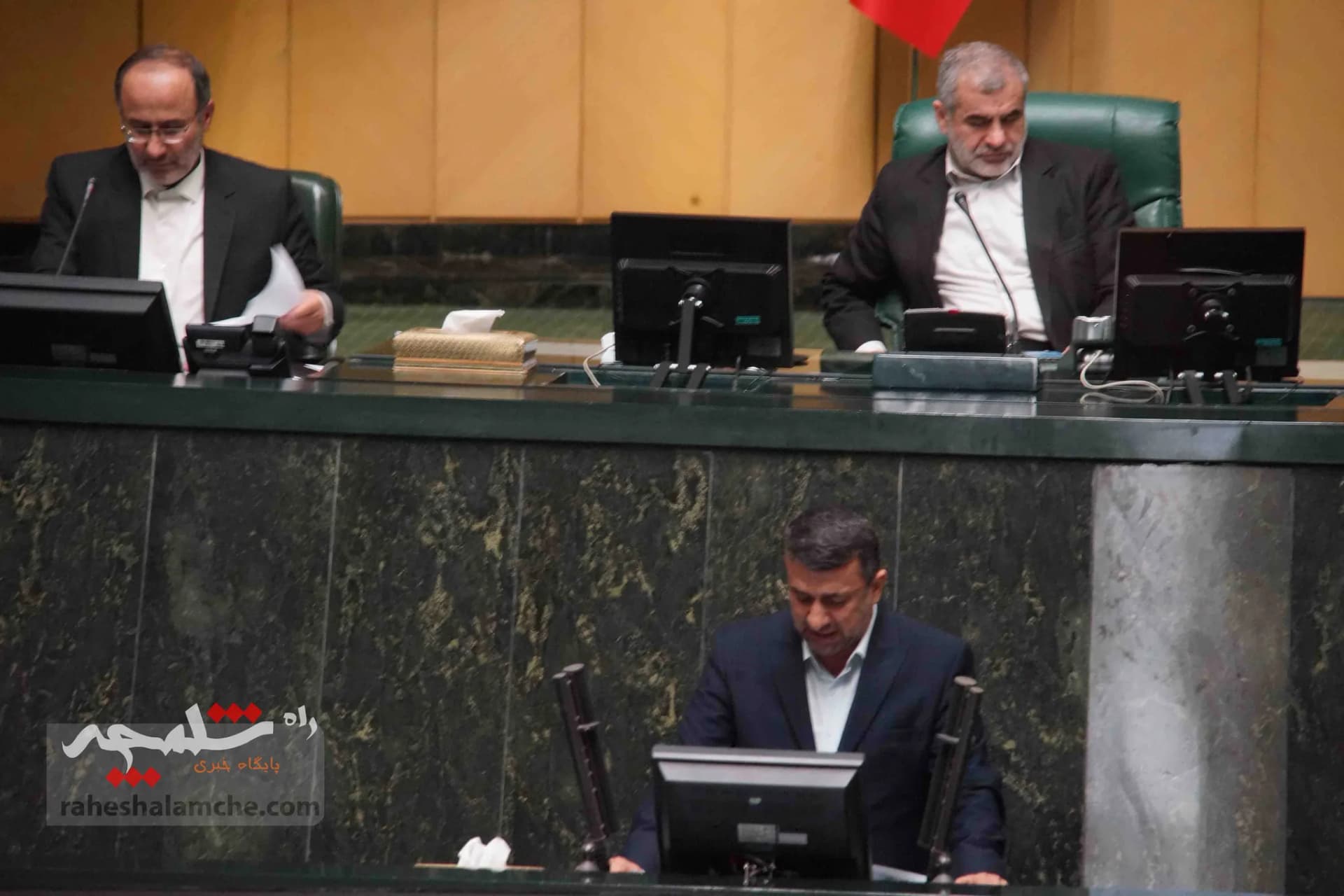 ارتش در مجلس شورای اسلامی +تصاویر — تصویر 27