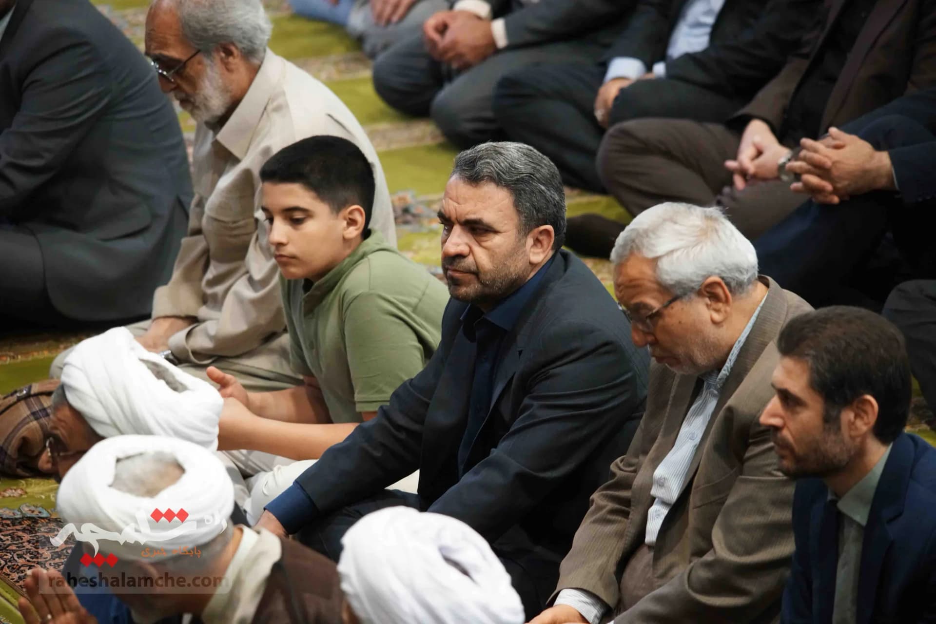 نماز جمعه این هفته تهران به امامت ابوترابی‌فرد برگزار شد +تصاویر — تصویر 17