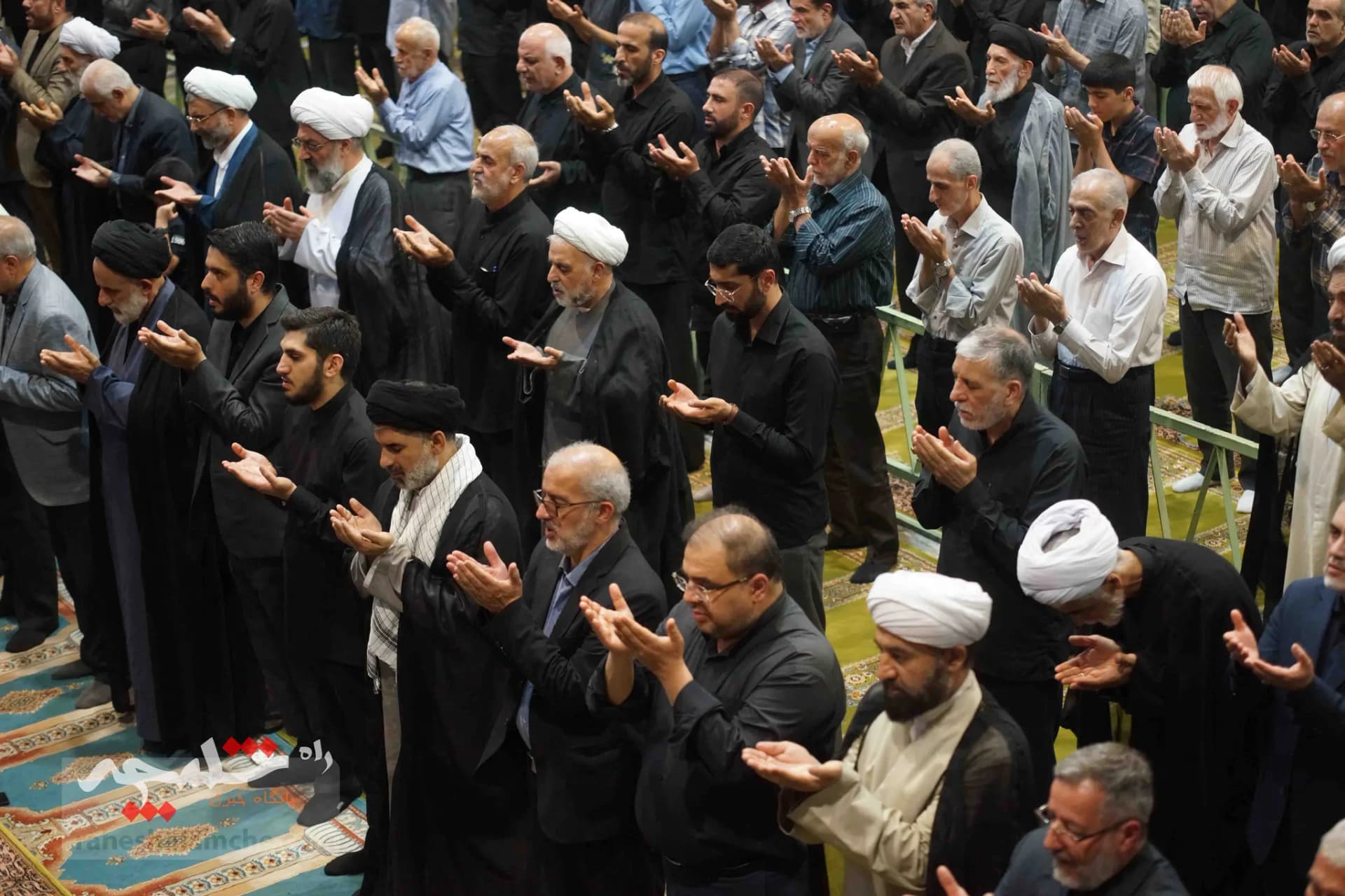 نماز جمعه این هفته تهران برگزار شد +تصاویر — تصویر 52