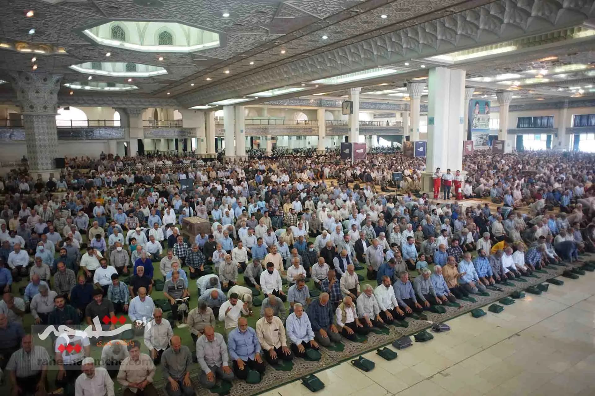 نماز جمعه این هفته تهران برگزار شد +تصاویر — تصویر 59