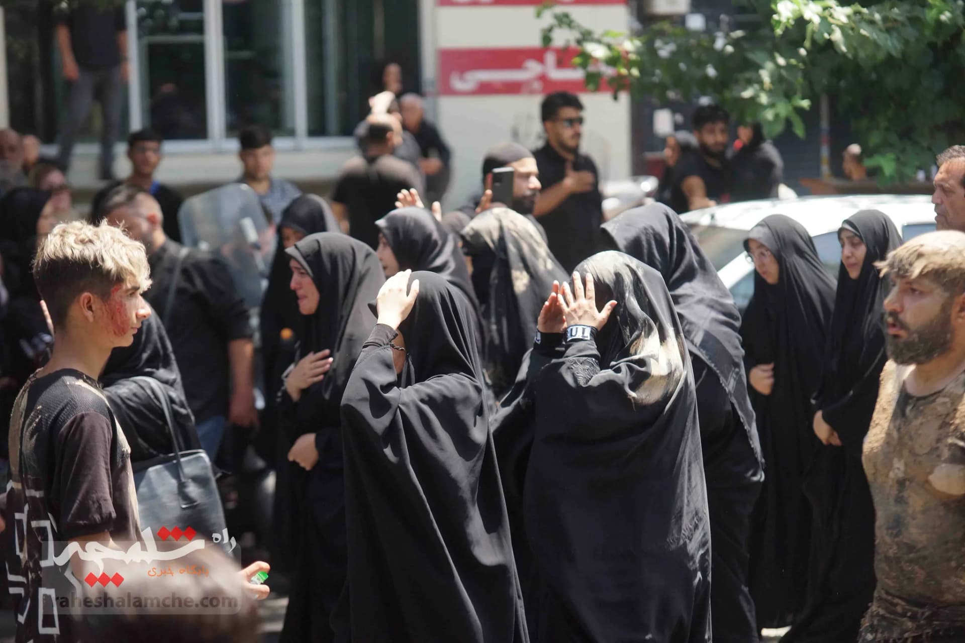 عزاداری خاص در تهران +تصاویر — تصویر 47