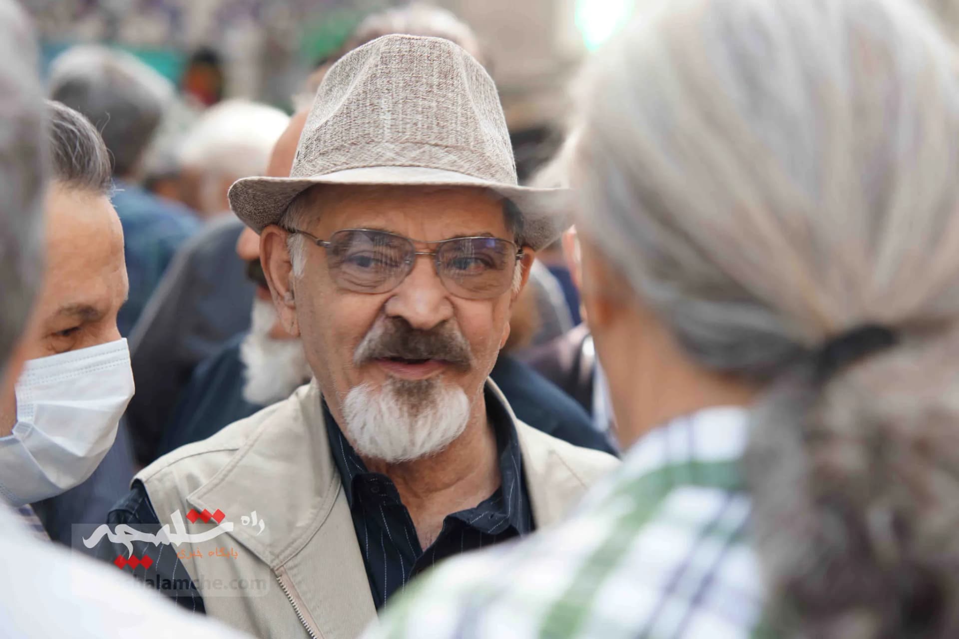 مراسم ختم «خسرو امیرصادقی» برگزار شد +تصاویر — تصویر 80