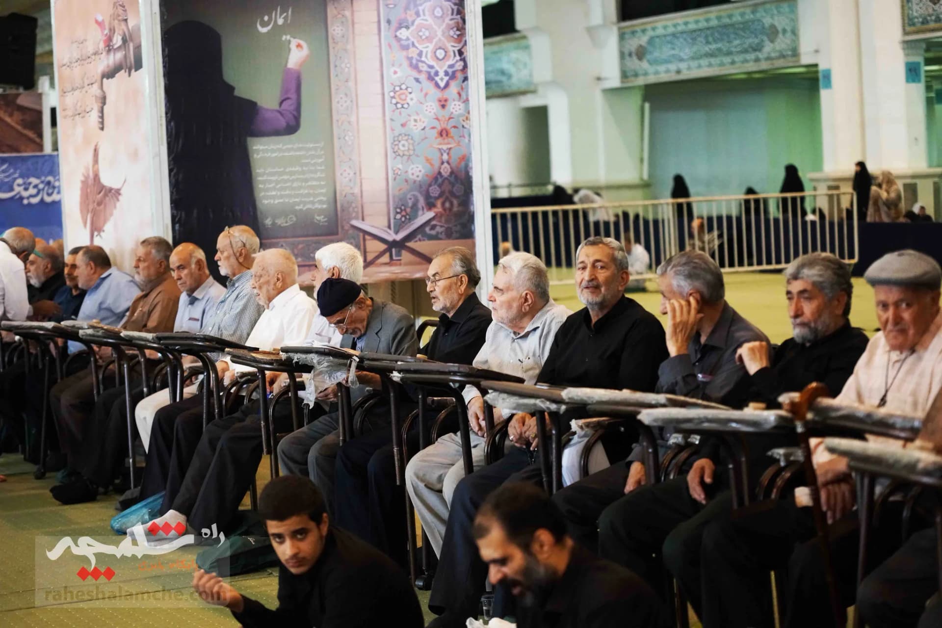 نماز جمعه این هفته تهران در مصلی امام خمینی(ره) برگزار شد +تصاویر — تصویر 10