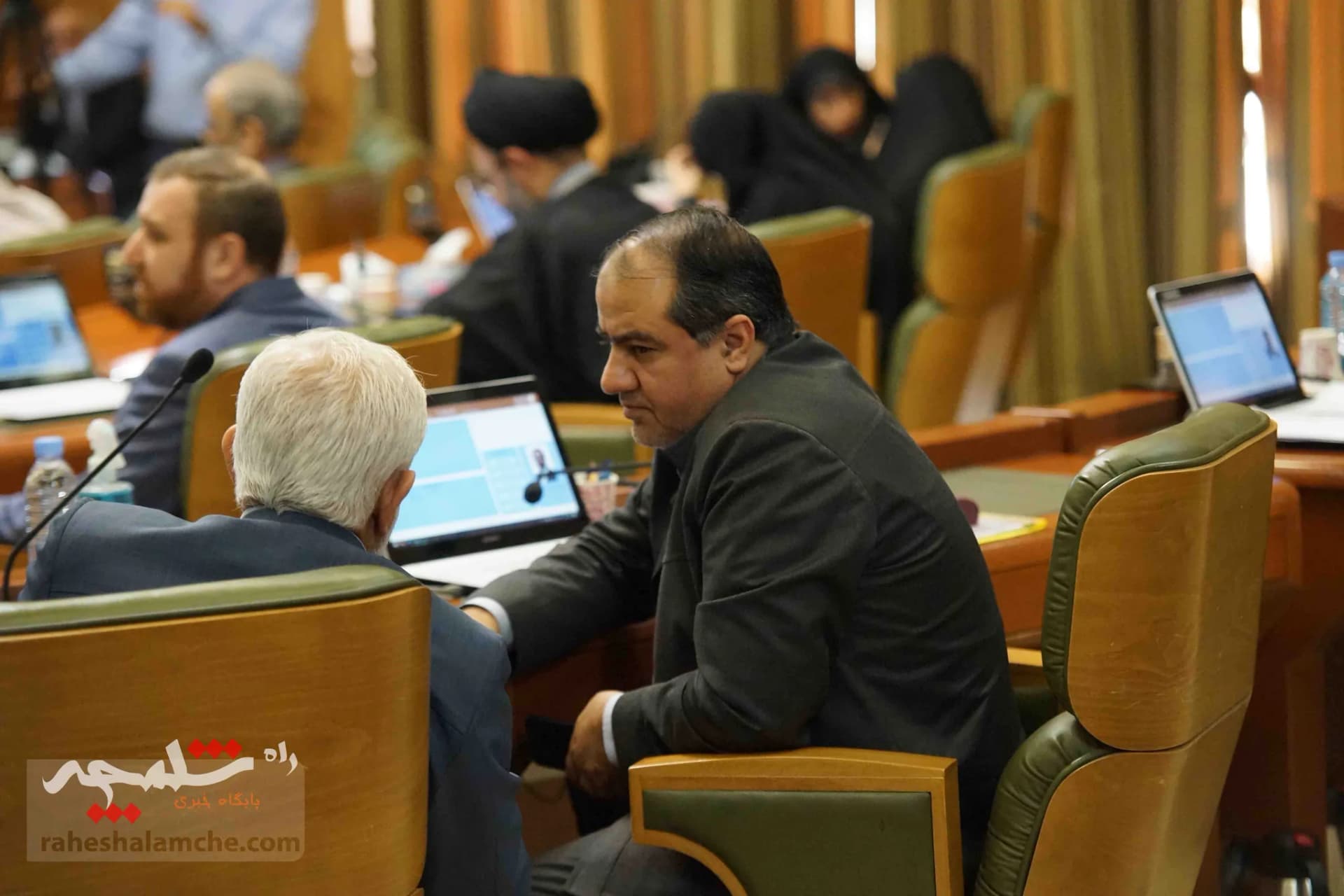 در جلسه پارلمان شهری تهران چه گذشت؟ — تصویر 53