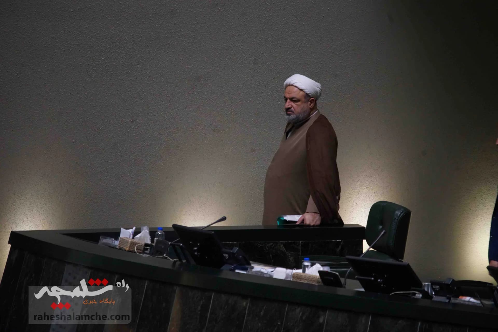 پزشکیان با حضور در خانه ملت، لایحه بودجه 1404 را تقدیم مجلس کرد +تصاویر — تصویر 65