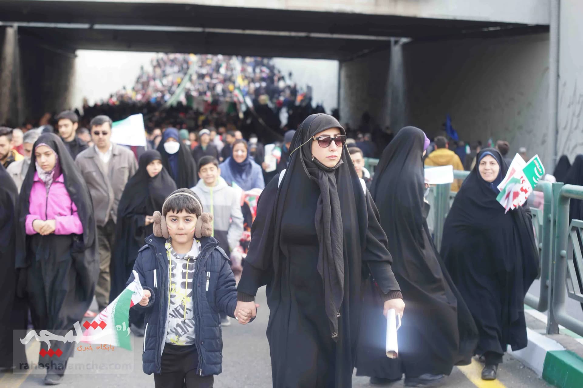 خروش ملت استوار ایران اسلامی در جشن ۴۴سالگی انقلاب اسلامی +تصاویر — تصویر 29