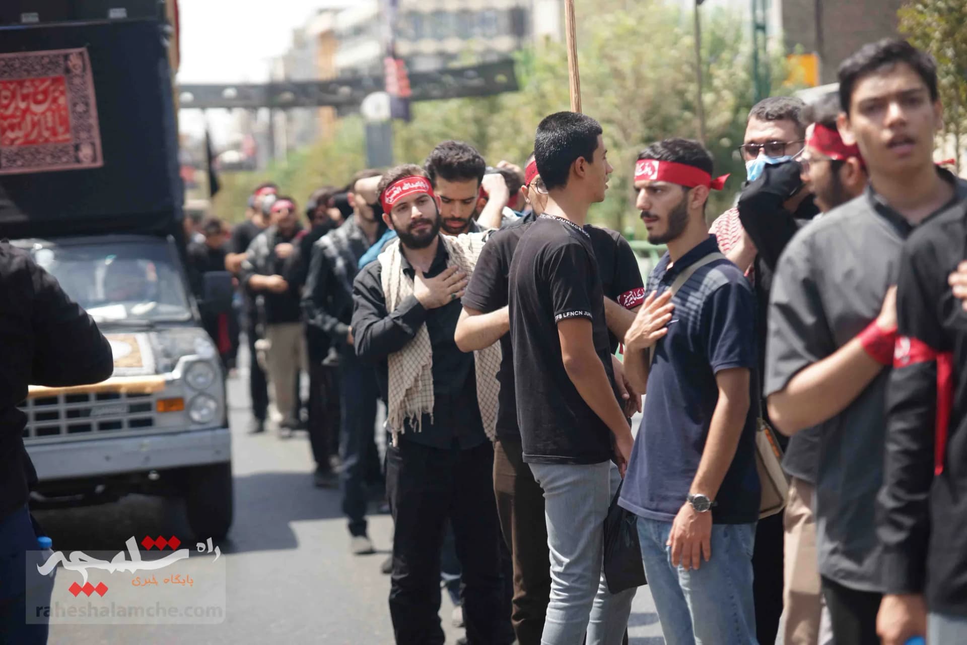 عزاداری هیئت دانشجویی انصار القائم (عج) در ظهر عاشورای حسینی(ع) +تصاویر — تصویر 18