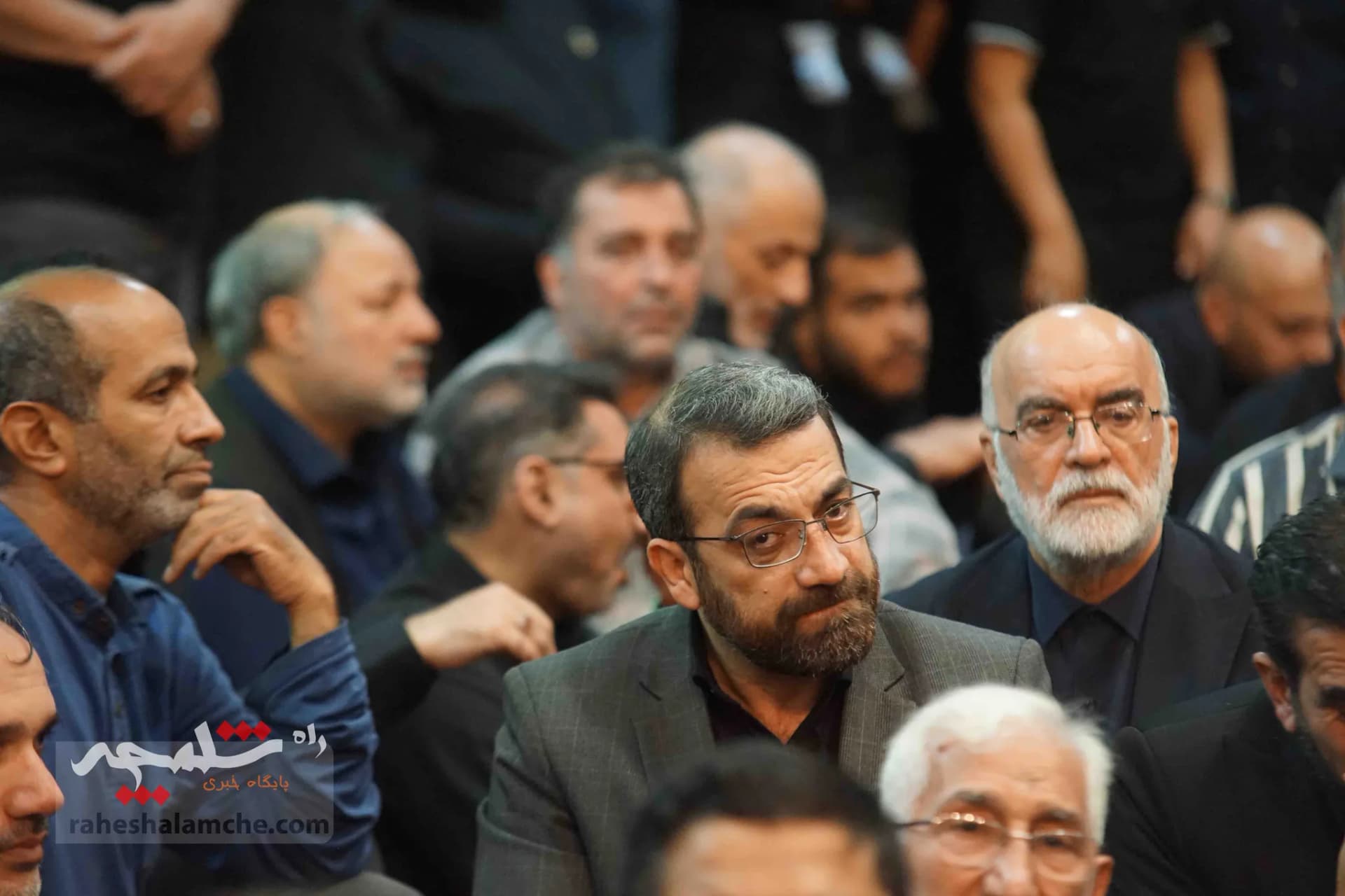 چه کسانی در مراسم گرامی‌داشت شهدای خدمت در مسجد ارک حضور داشتند؟ +تصاویر — تصویر 44