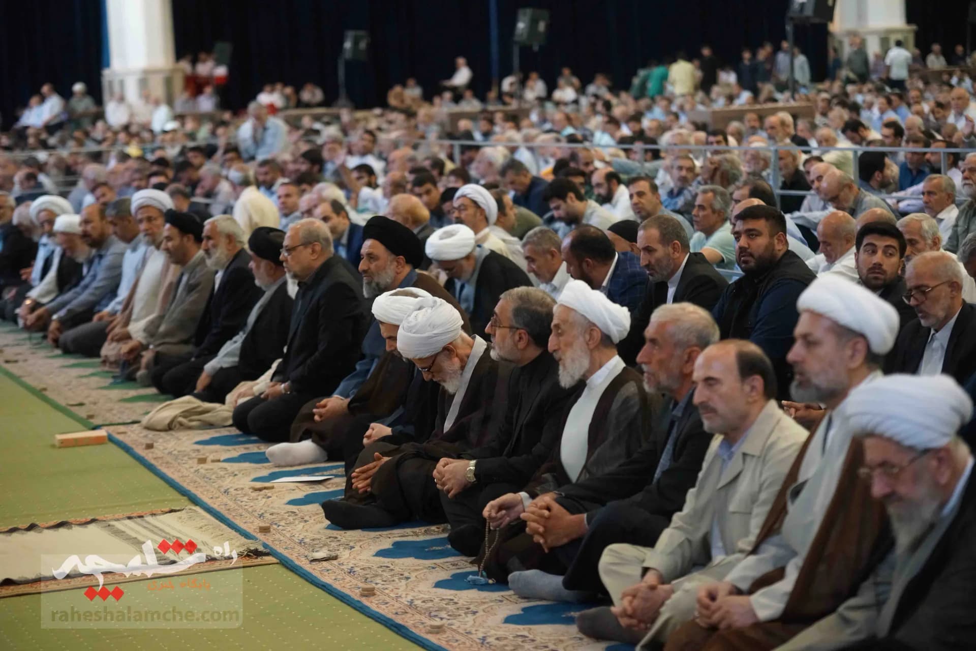 نماز جمعه این هفته تهران برگزار شد +تصاویر — تصویر 45