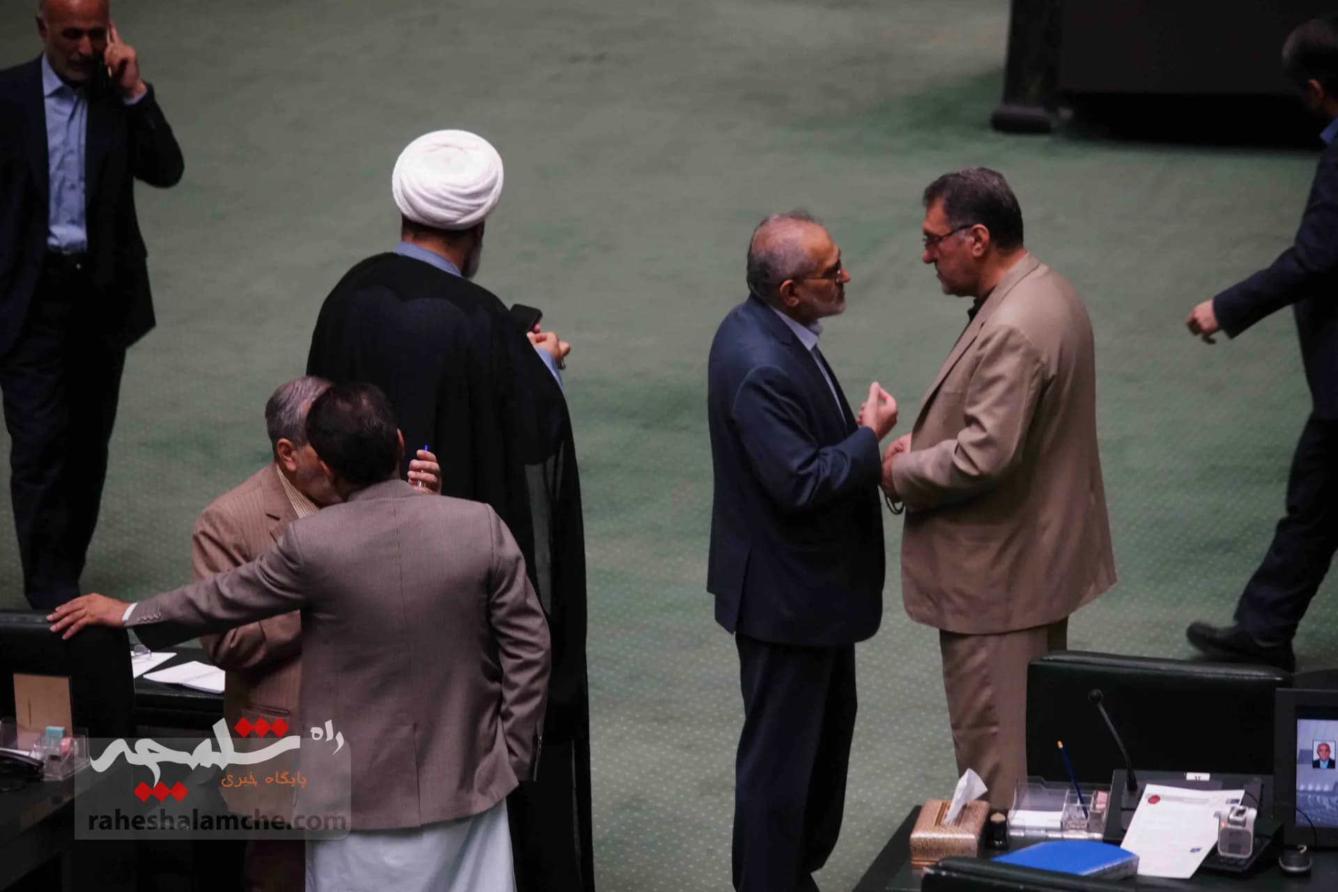 صحن علنی امروز مجلس پس از پاسخ موشکی ایران به اسرائیل +تصاویر — تصویر 19