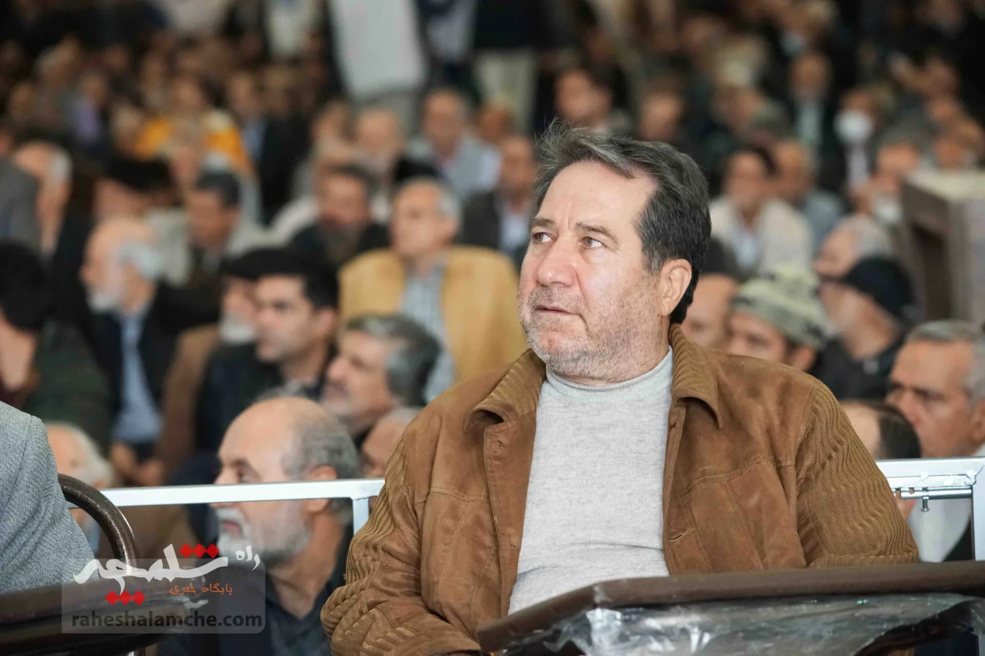 تصاویر نماز جمعه تهران در اولین روز زمستان 1402 — تصویر 32
