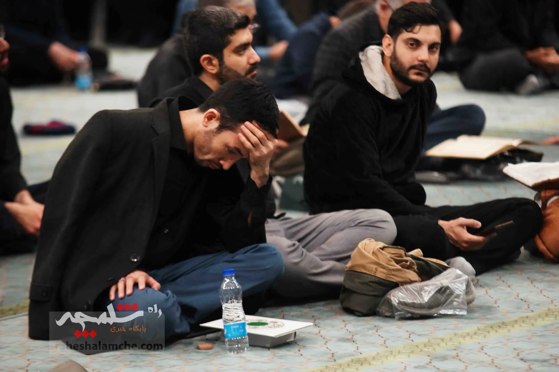 احیای شب بیست و سوم ماه رمضان در دانشگاه تهران +تصاویر — تصویر 1