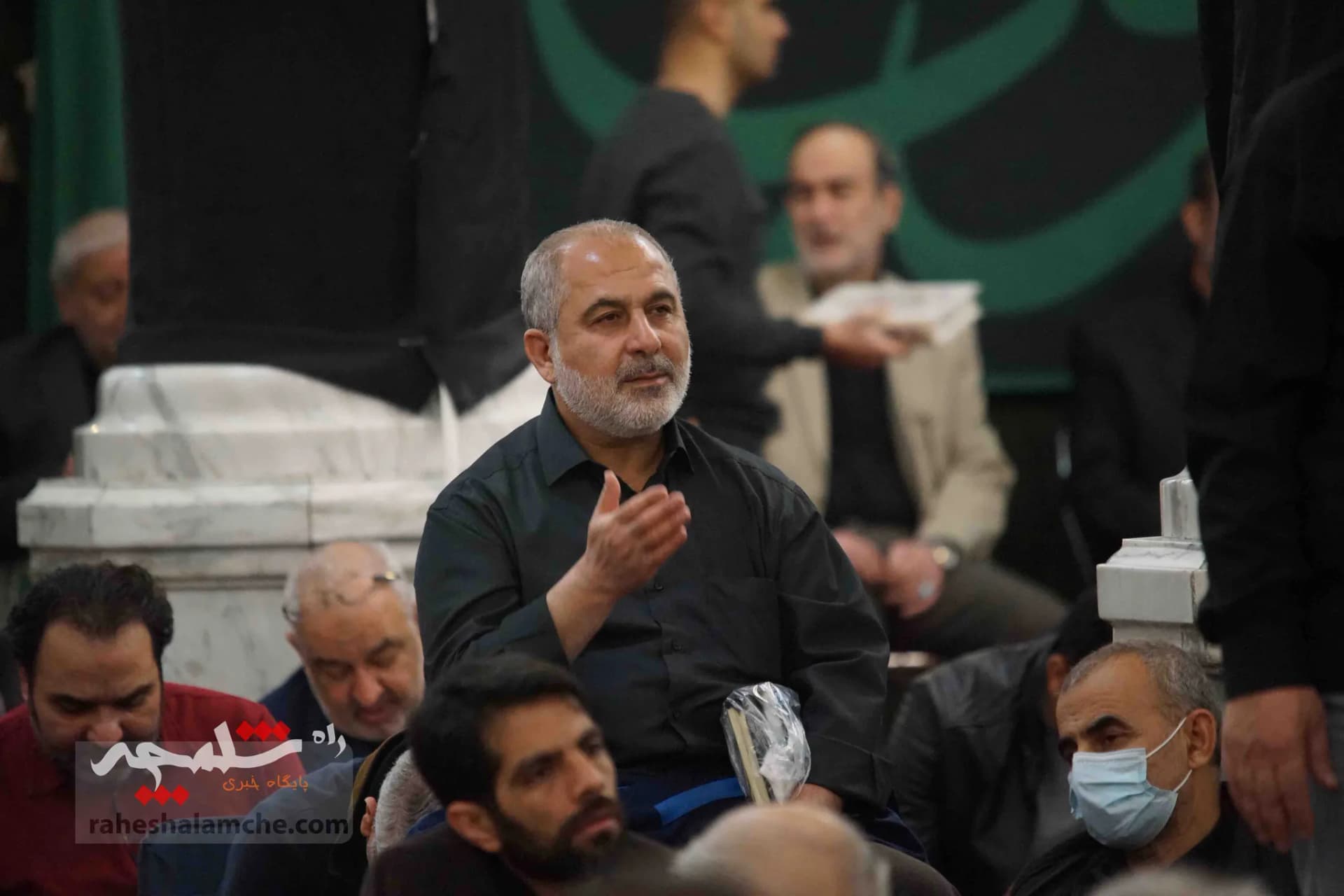 گزارش تصویری مراسم شب قدر و وداع با شهید گمنام در مدرسه عالی شهید مطهری — تصویر 45