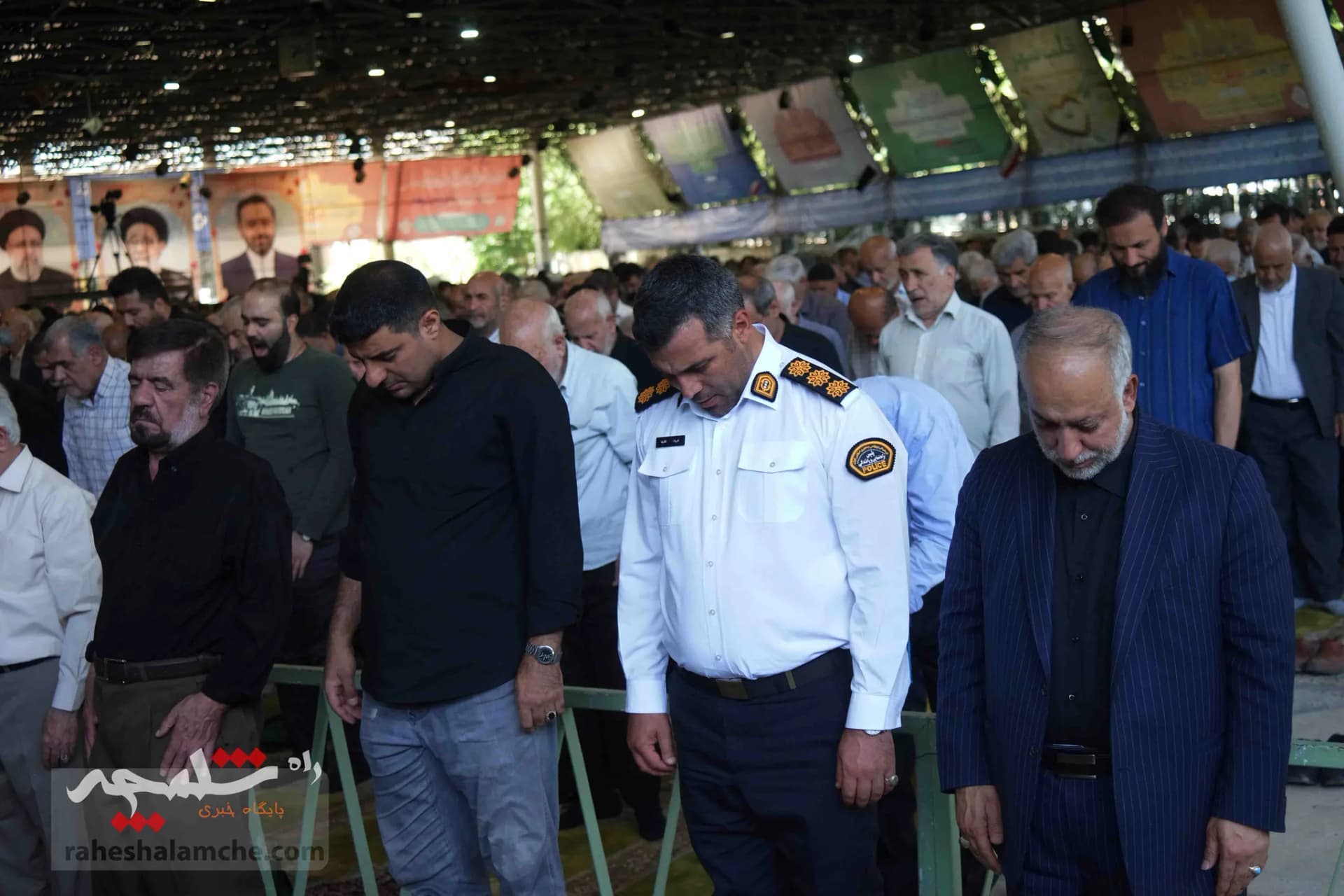 نماز جمعه این هفته تهران به امامت صدیقی برگزار شد +تصاویر — تصویر 54