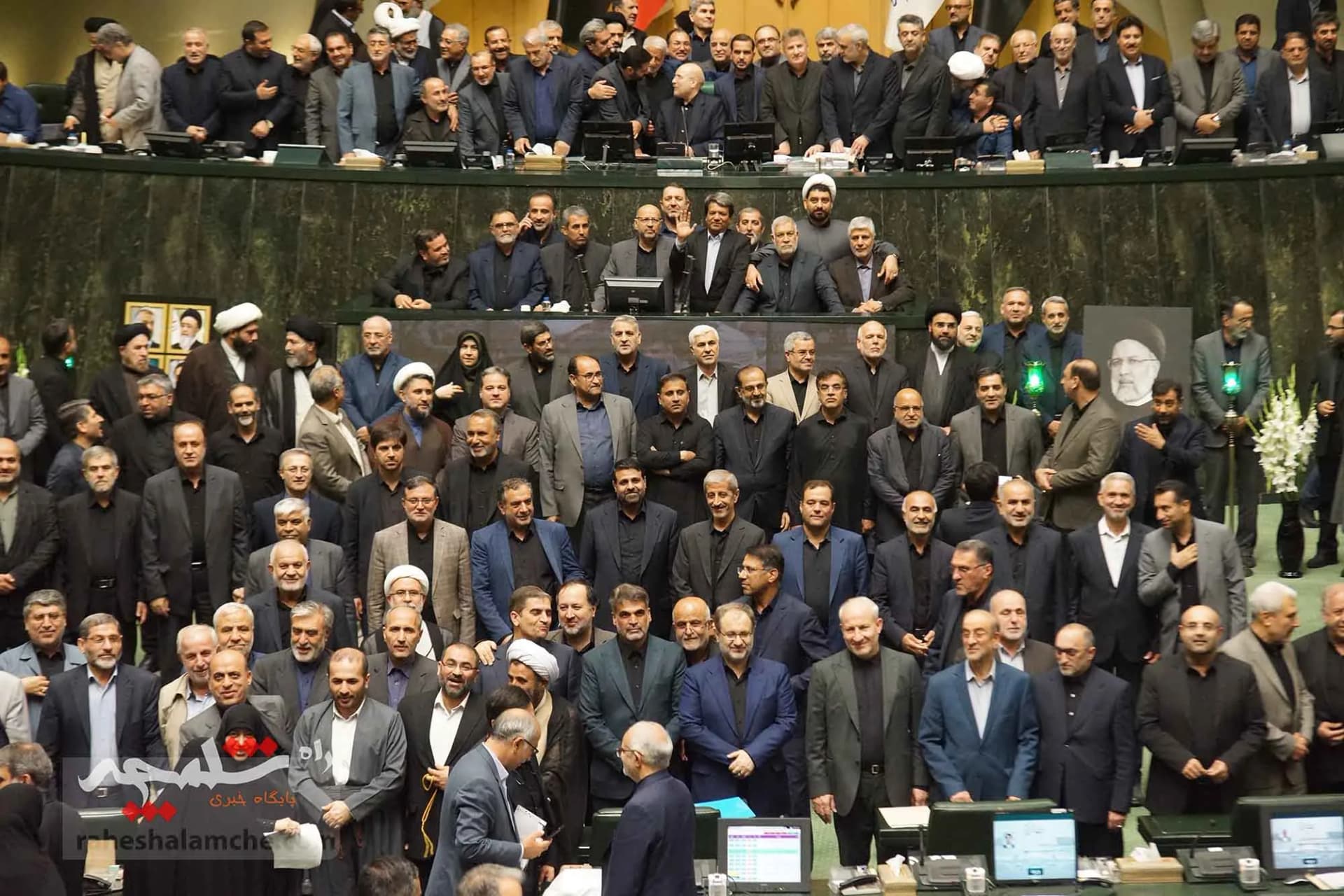 تصاویر اختصاصی راه شلمچه از آخرین جلسه مجلس یازدهم — تصویر 104