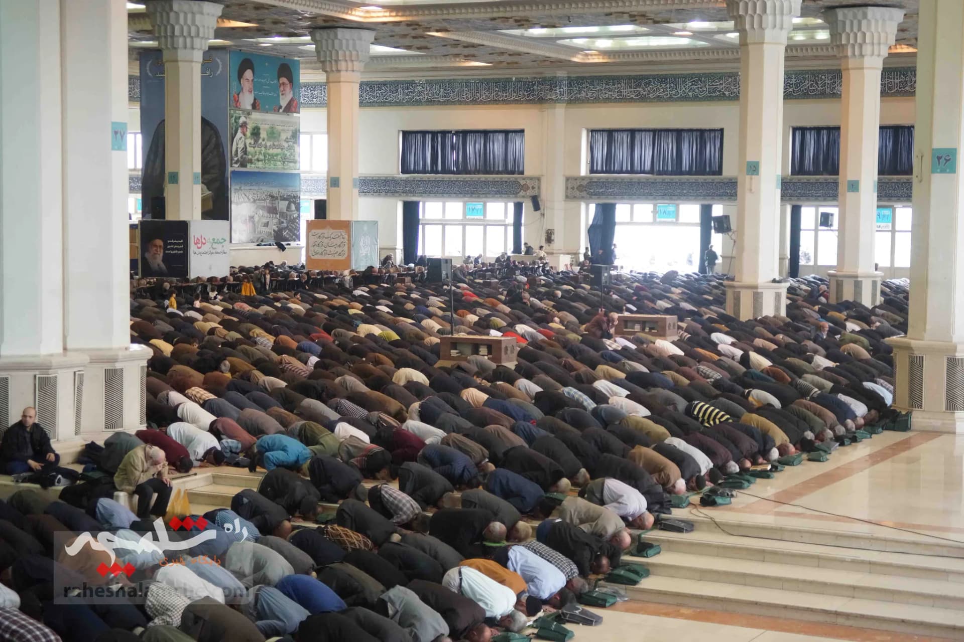 اولین نمازجمعه امسال در ماه مبارک رمضان +تصاویر — تصویر 36
