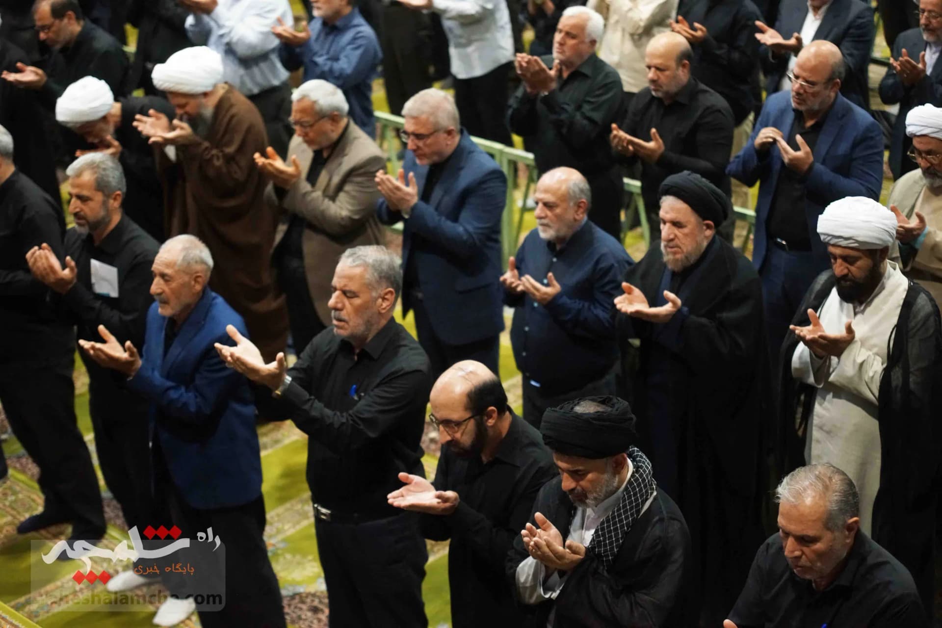 نماز جمعه این هفته تهران به امامت صدیقی برگزار شد +تصاویر — تصویر 58