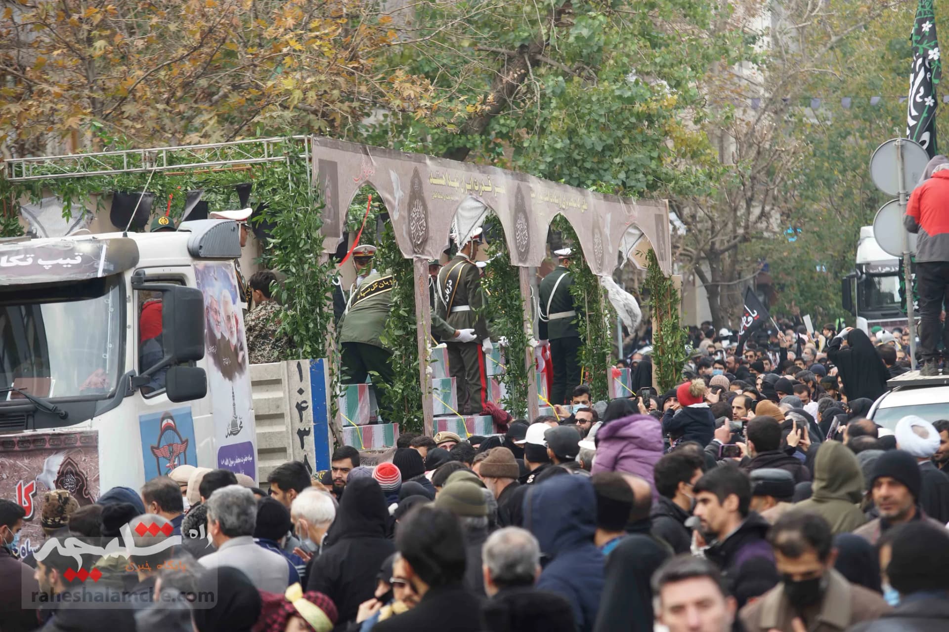 بوی شهدا تهران و ایران اسلامی را عطرآگین کرد +تصاویر — تصویر 18
