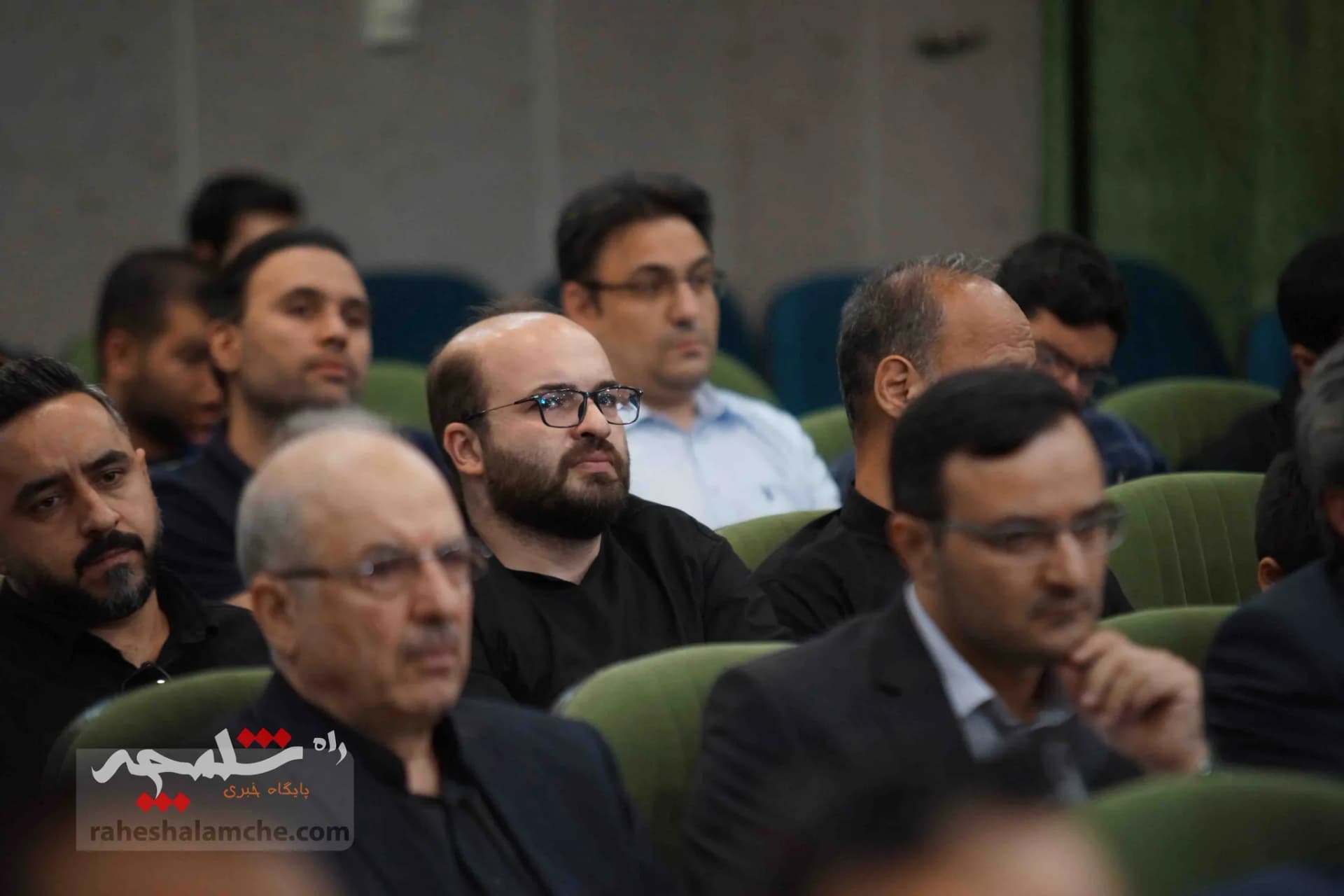 چه کسانی در مراسم ختم «سارا طاووسی» حضور داشتند؟ +تصاویر — تصویر 59