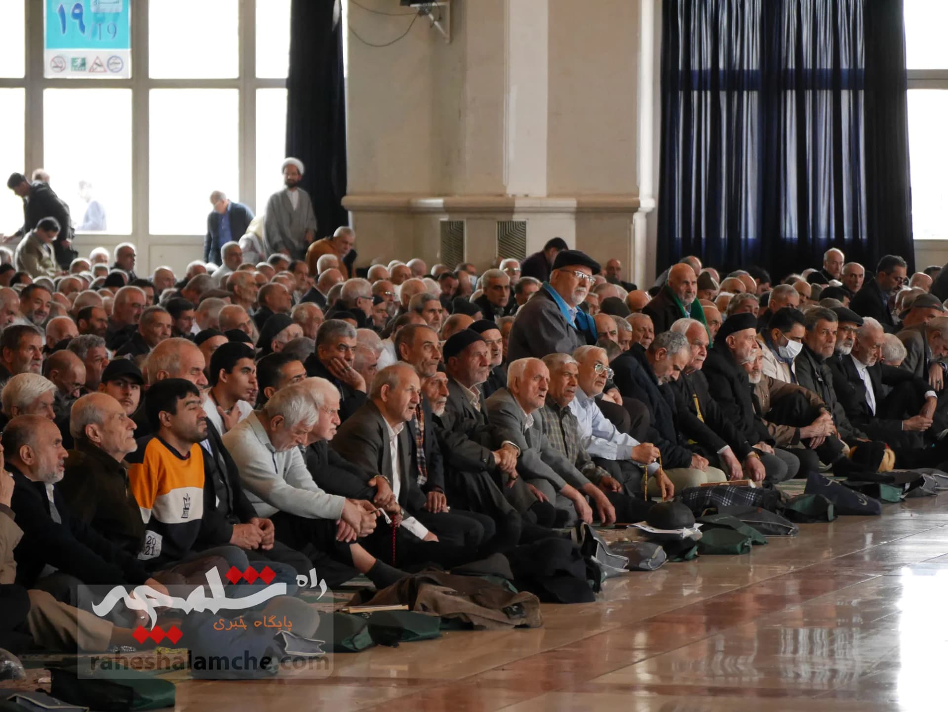اولین نماز جمعه تهران در ماه مبارک رمضان برگزار شد +تصاویر — تصویر 51