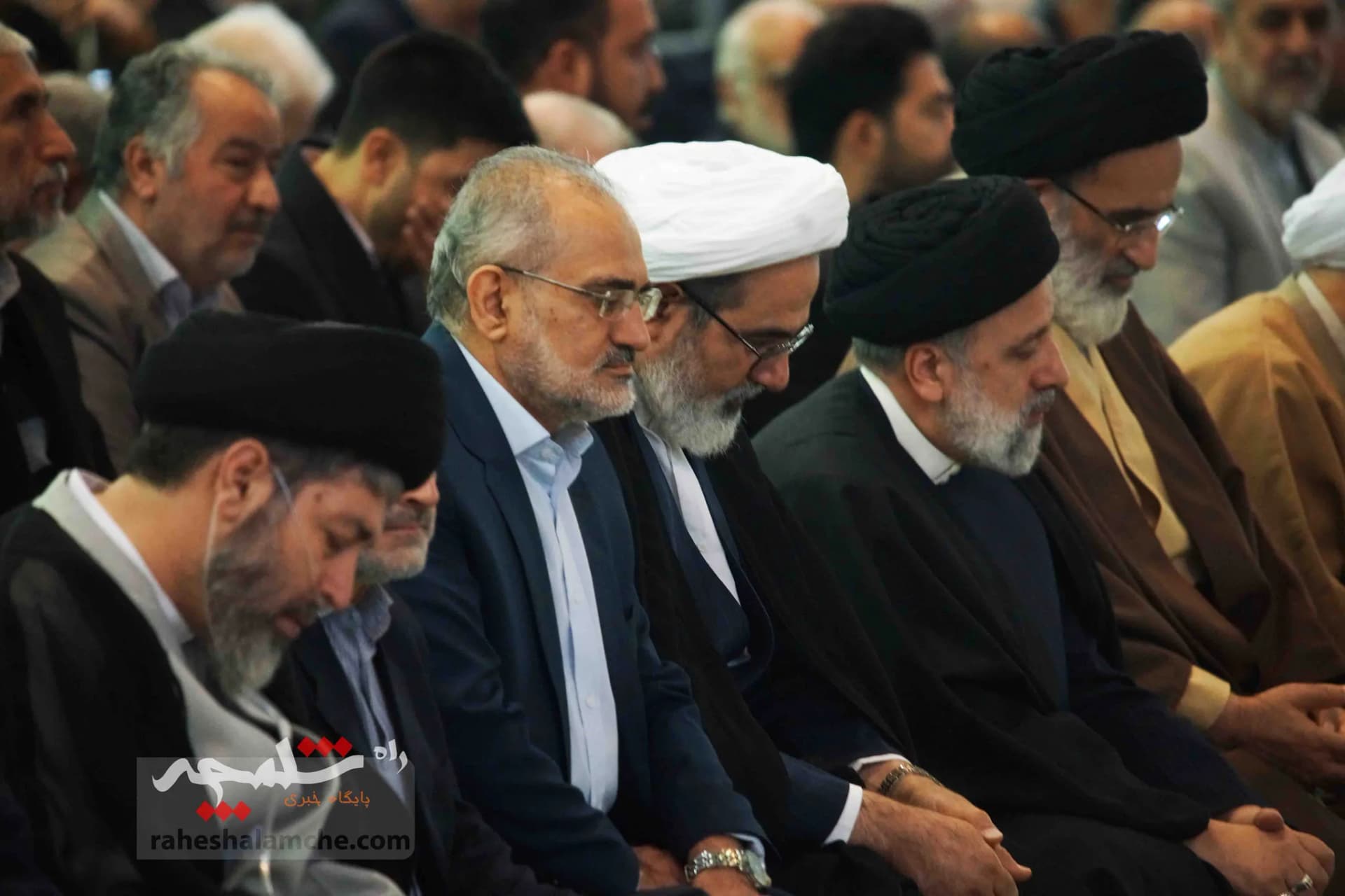 اولین نمازجمعه امسال در ماه مبارک رمضان +تصاویر — تصویر 12