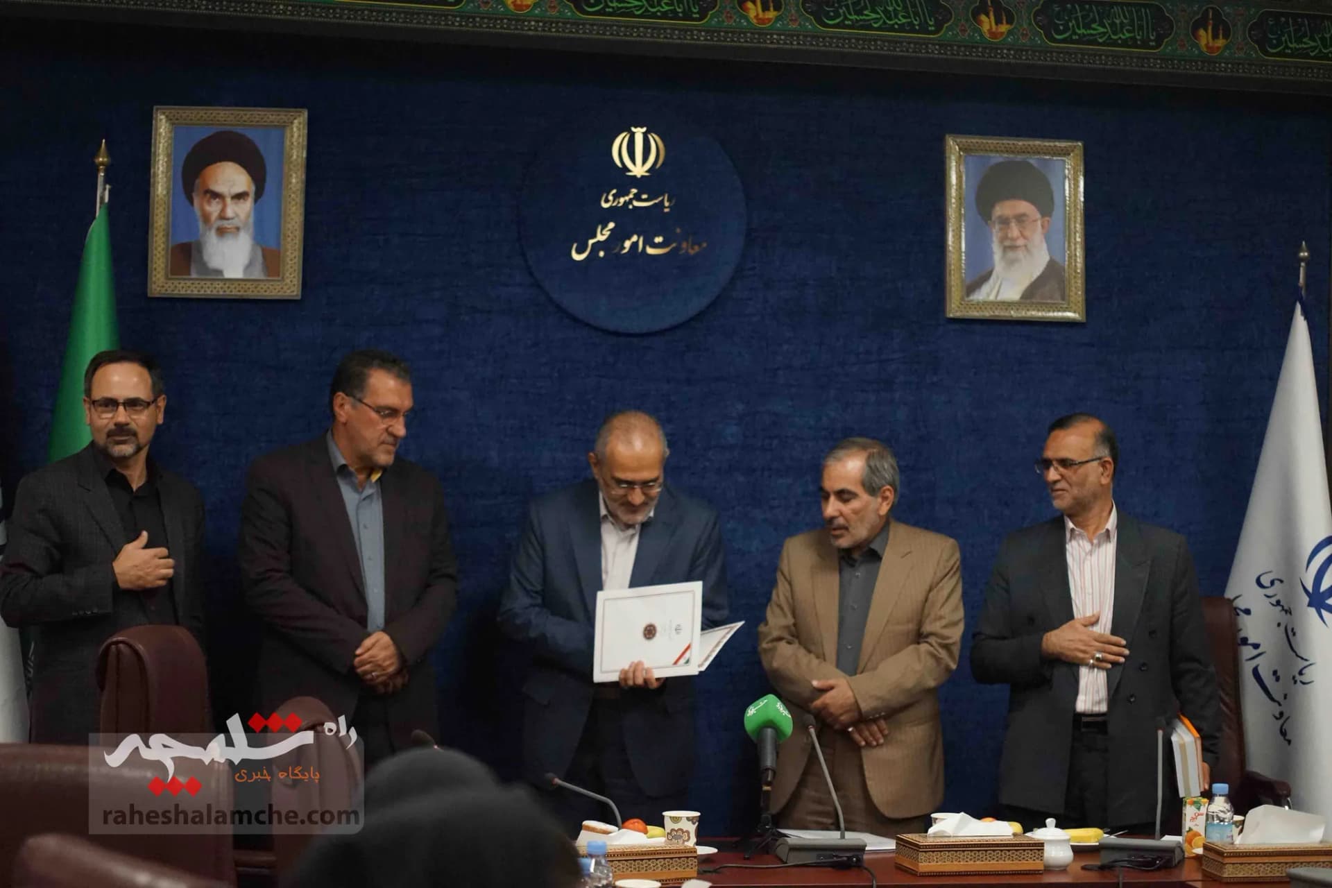 مراسم دیدار و تجلیل سیدمحمد حسینی از خبرنگاران +تصاویر — تصویر 101