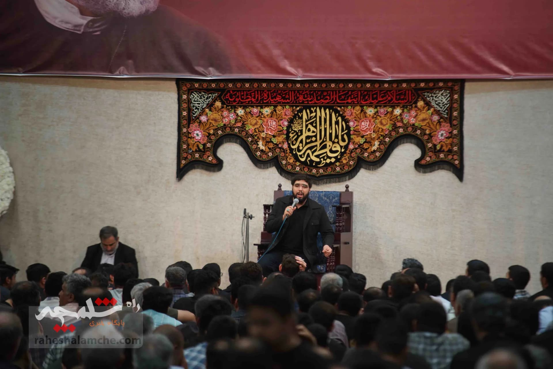 چه کسانی در مراسم گرامی‌داشت شهدای خدمت در مسجد ارک حضور داشتند؟ +تصاویر — تصویر 78