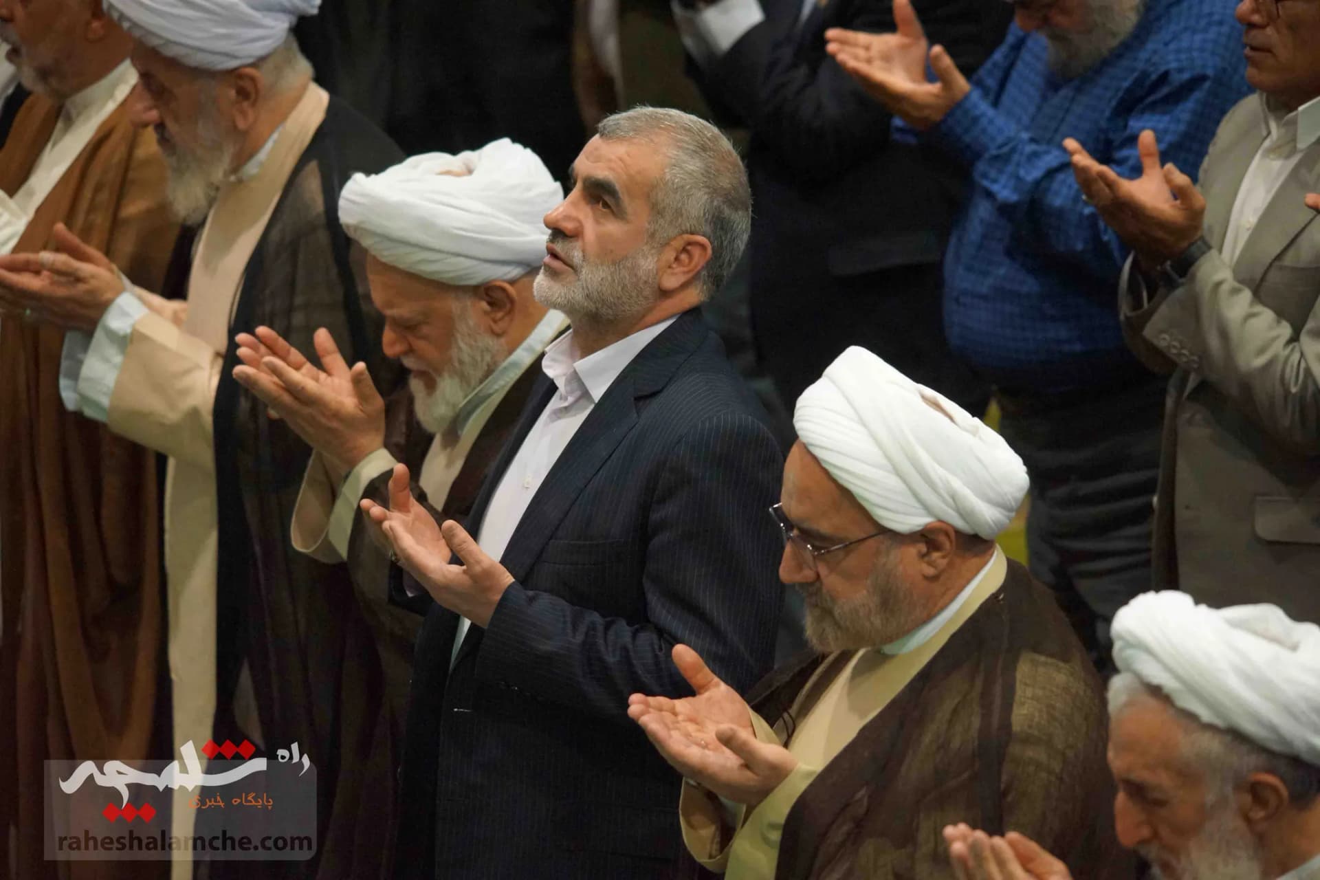 نماز جمعه پرشکوه این هفته تهران در دانشگاه تهران برگزار شد +تصاویر — تصویر 45